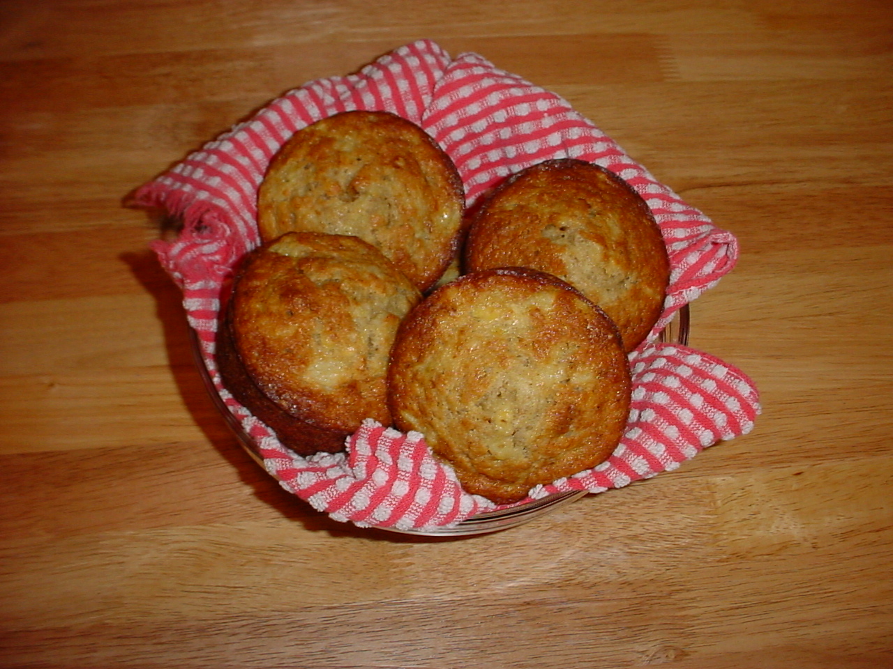 PINEAPPLE BANANA MUFFINS