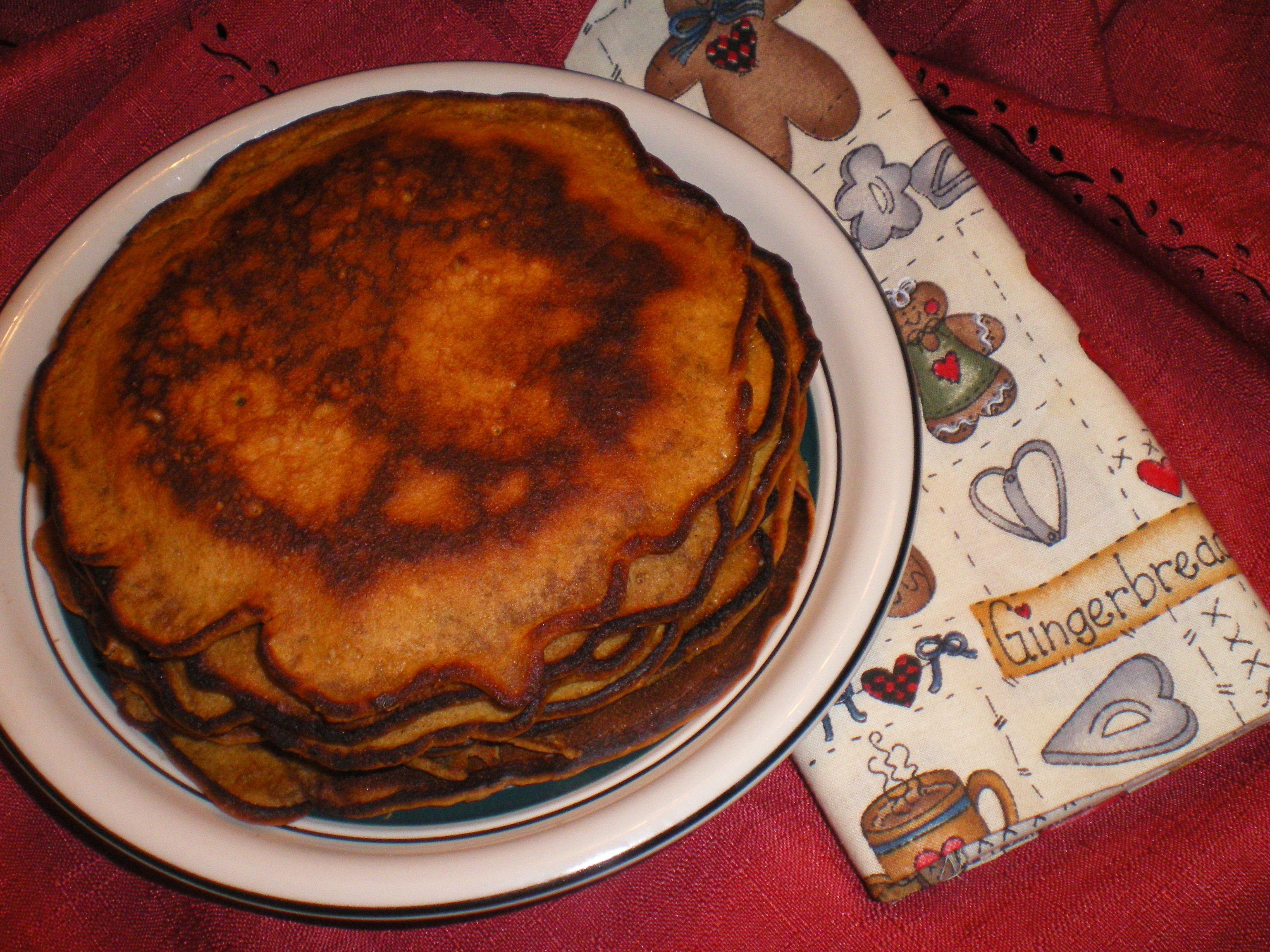 GINGERBREAD PANCAKES