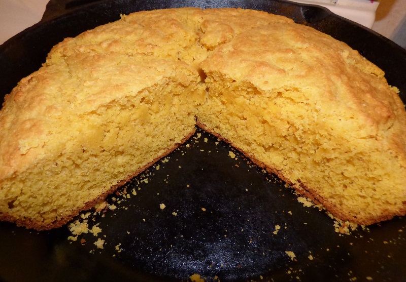 Cast Iron Skillet Bread - Mirlandra's Kitchen