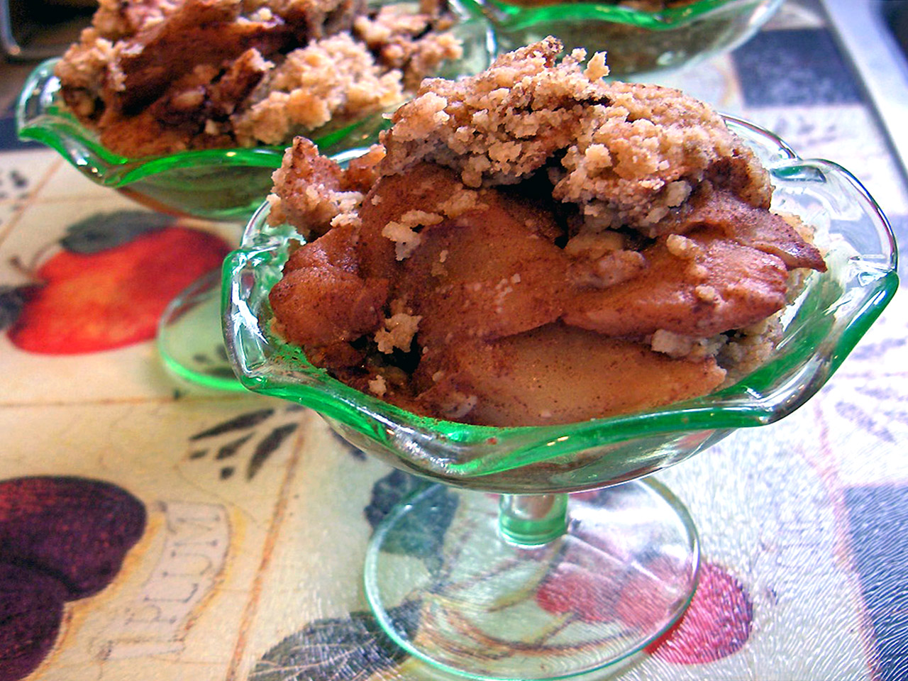 SIMPLE APPLE CRISP