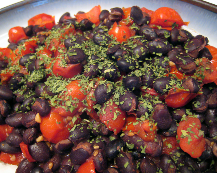 BLACK BEANS AND TOMATOES - HOT AND SPICY