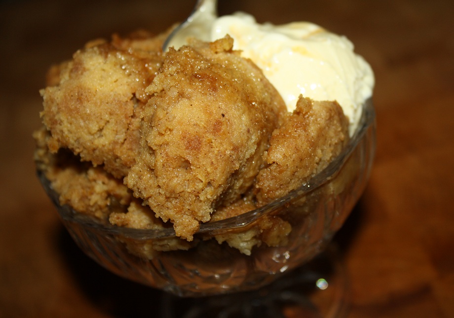 EASY AND DELICIOUS PUMPKIN BREAD PUDDING!