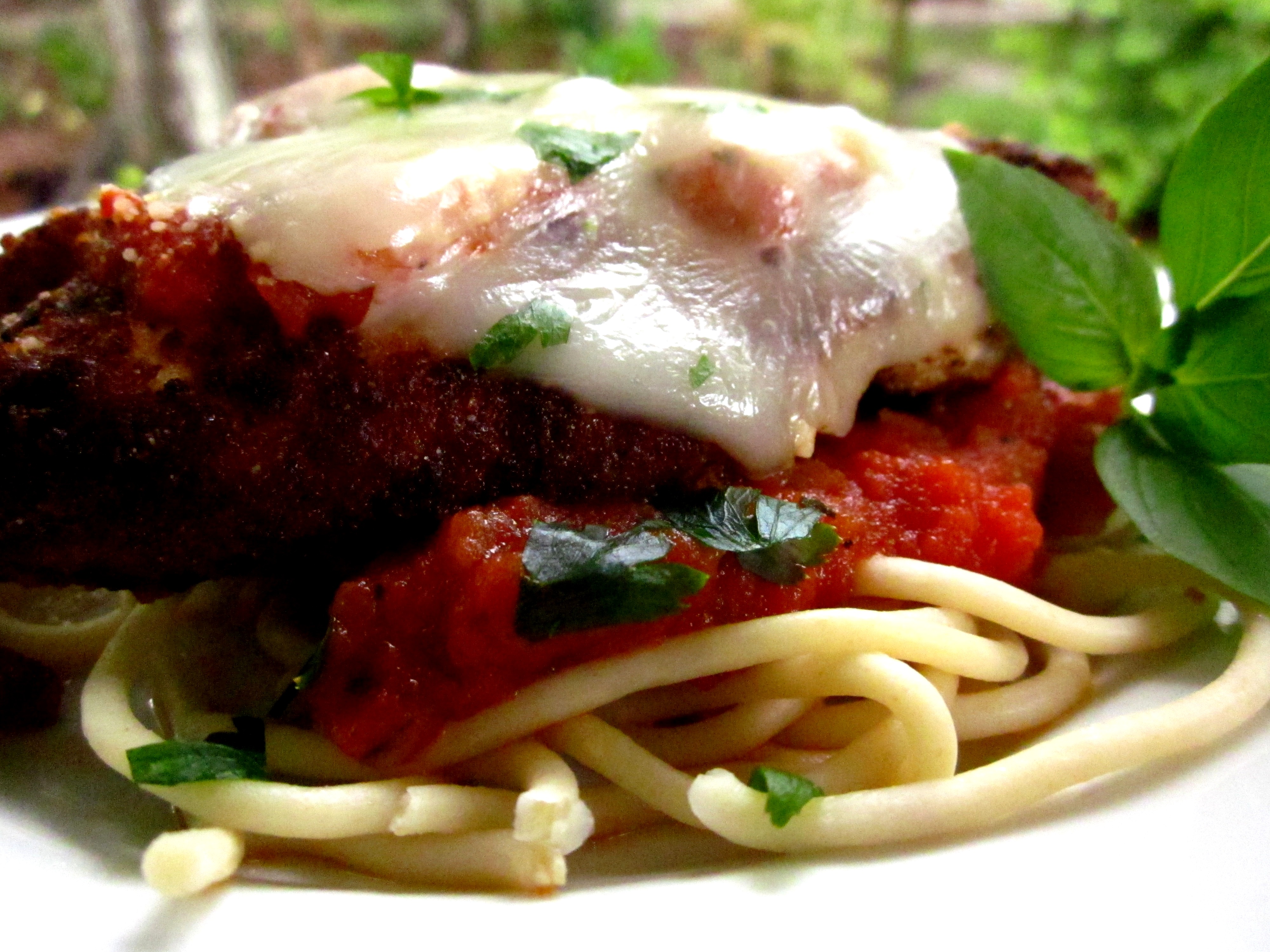 CRISPY & CHEESY CHICKEN PARMIGIANA