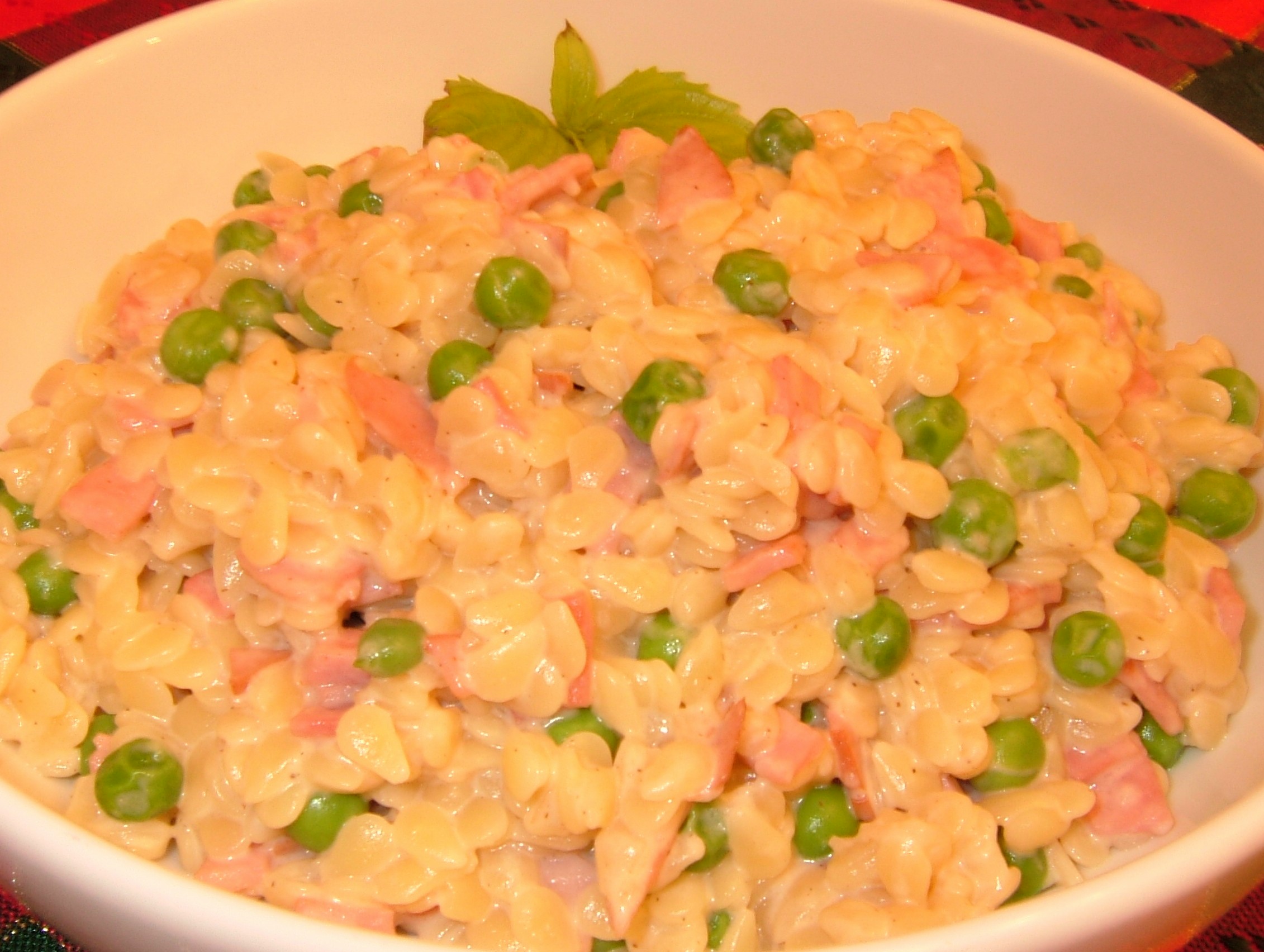 CREAMY ORZO WITH HAM AND PEAS