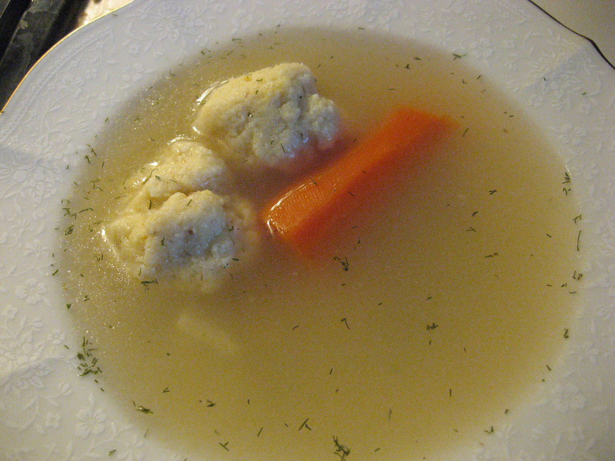★ Easy CLASSIC JEWISH CHICKEN SOUP
