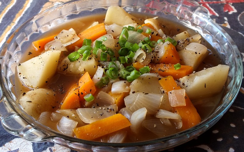 EASY OVEN-SIMMERED POTATOES, CARROTS AND ONIONS