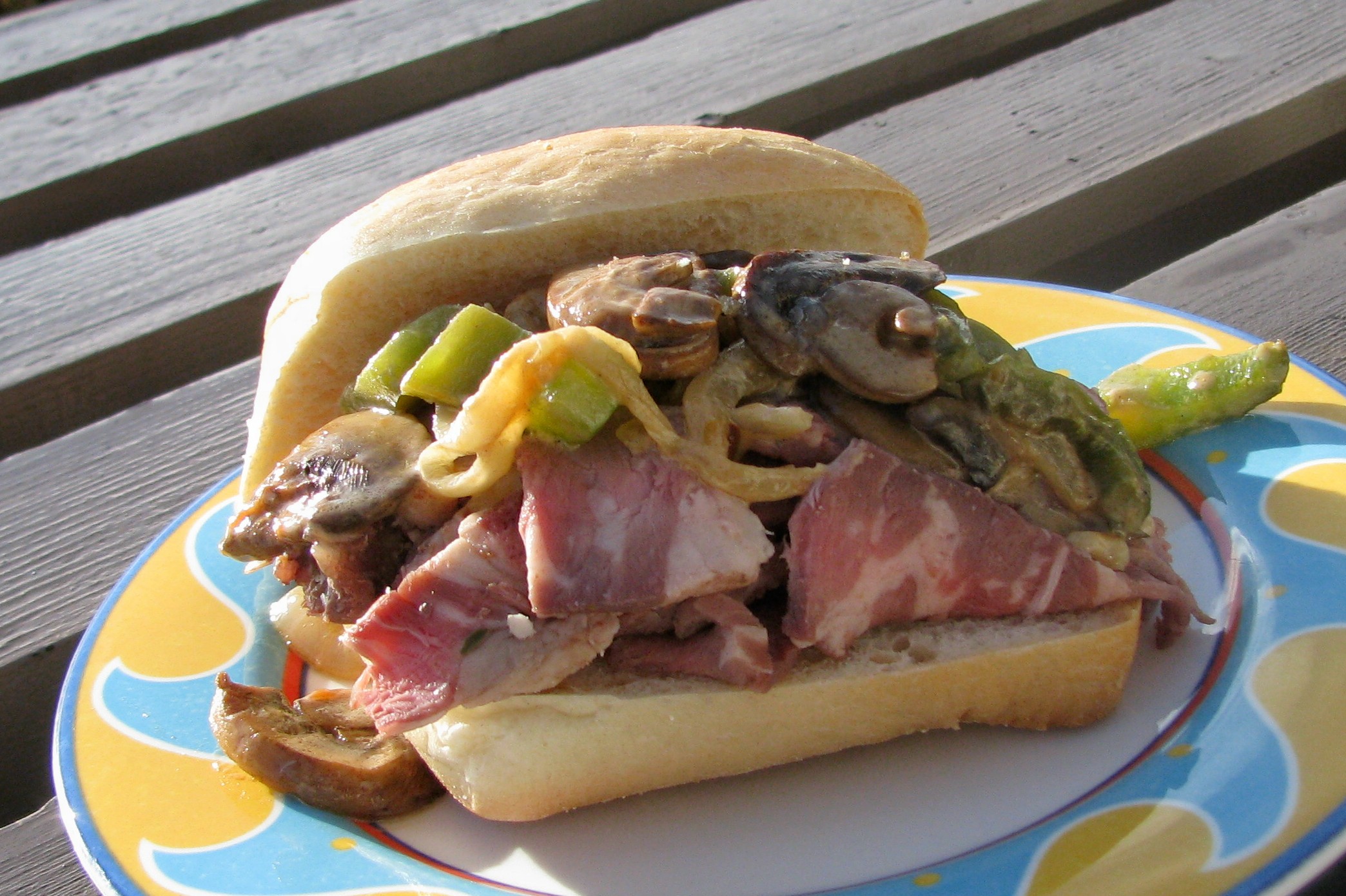 BEEF LOVER'S DREAM SANDWICH BEEF LOVER'S DREAM SANDWICH