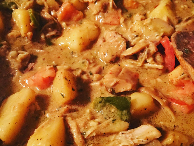 COCONUT CURRIED CHICKEN