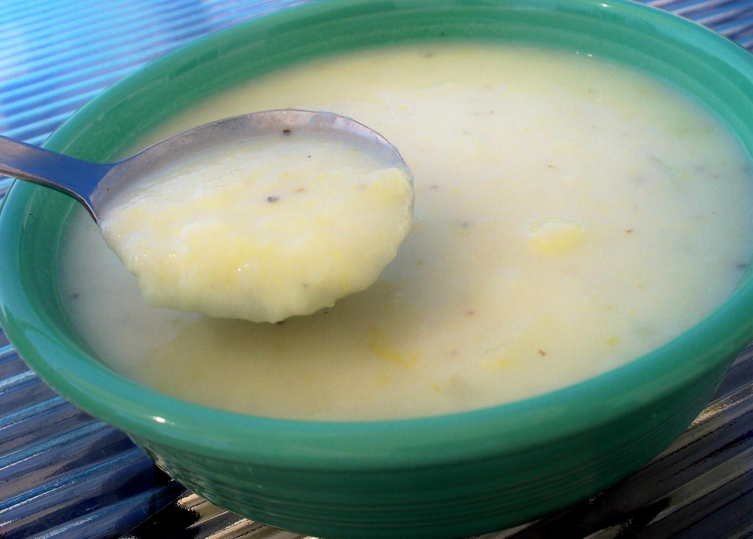 CREAM OF CAULIFLOWER SOUP CREAM OF CAULIFLOWER SOUP