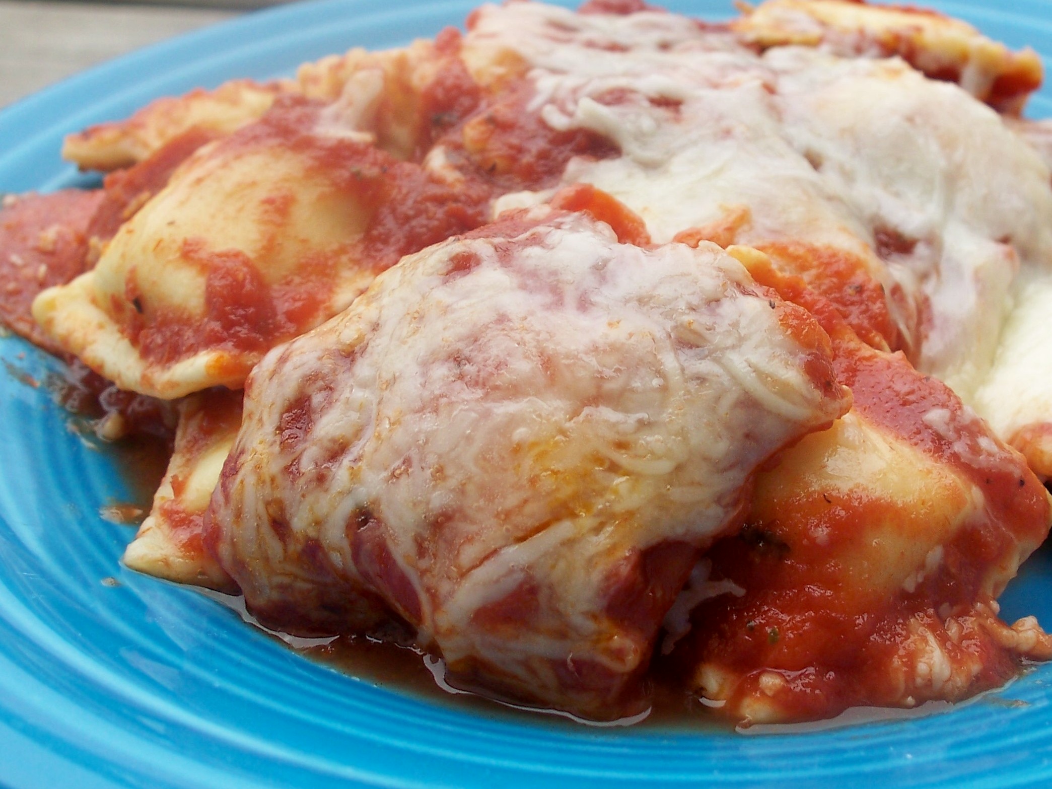 30-MINUTE CHEESY BAKED RAVIOLI