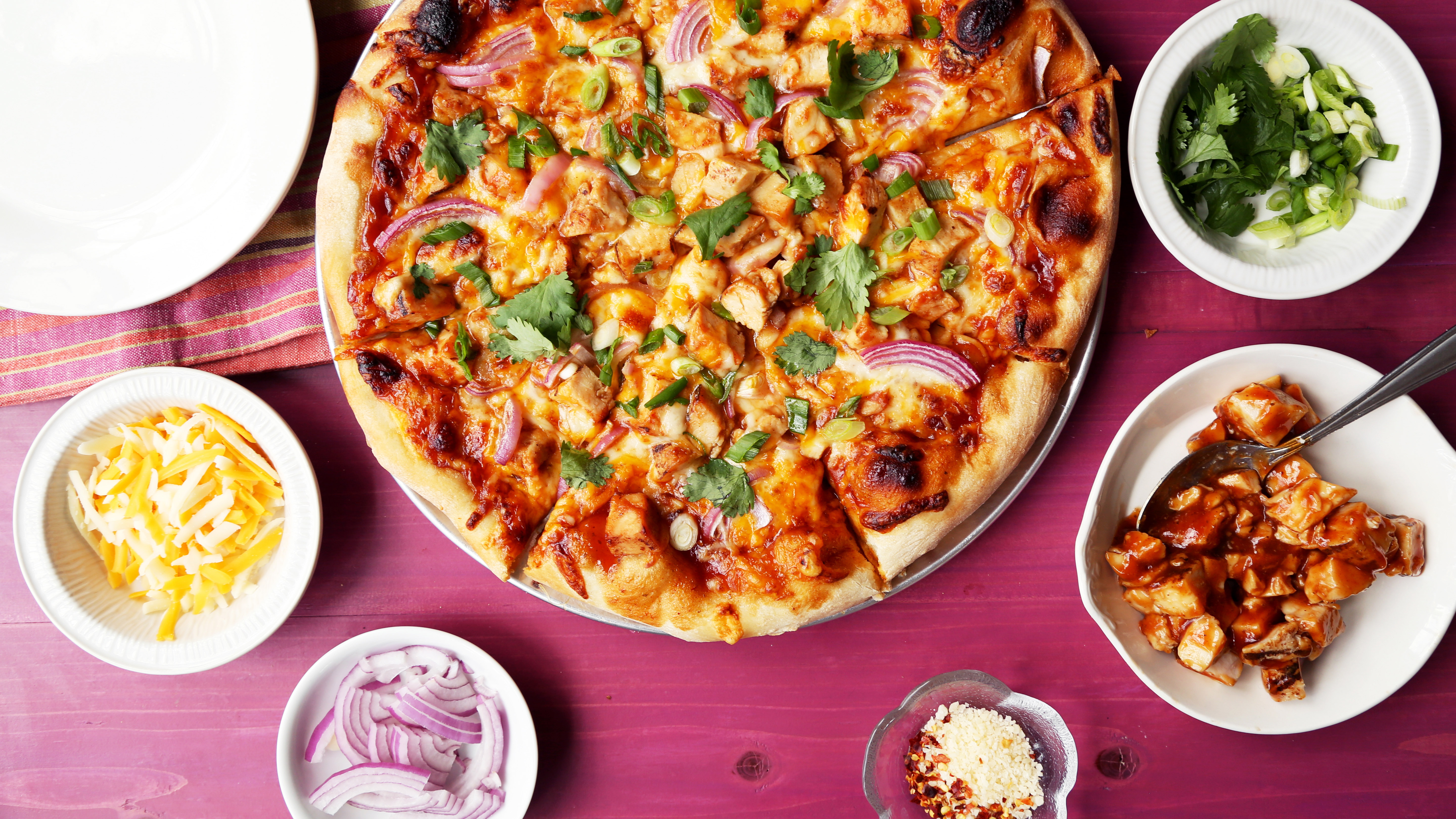 Bbq Chicken Pizza California Pizza Kitchen Style Recipe Foodcom