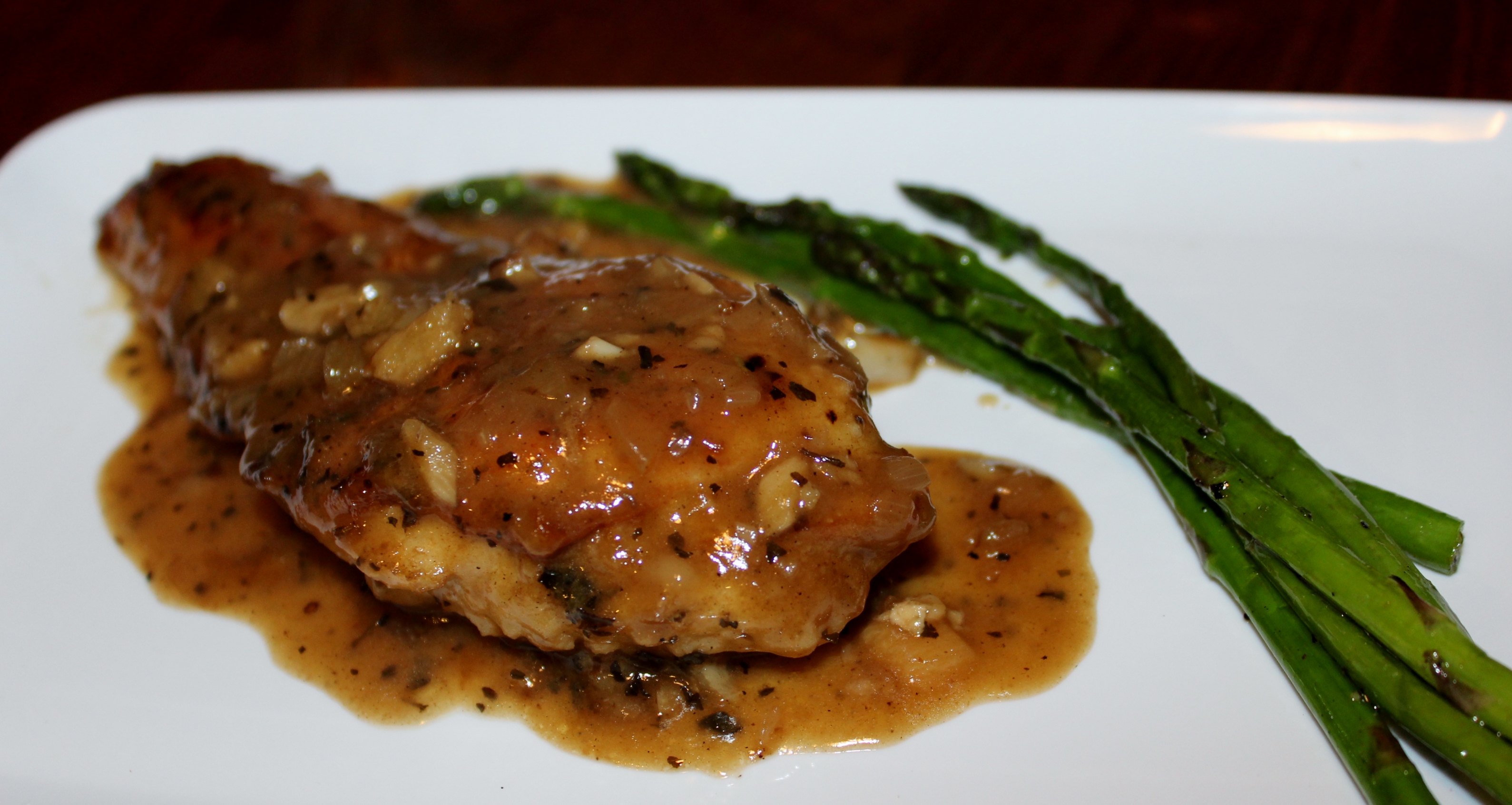 CHICKEN CUTLETS WITH BACON, ROSEMARY AND LEMON