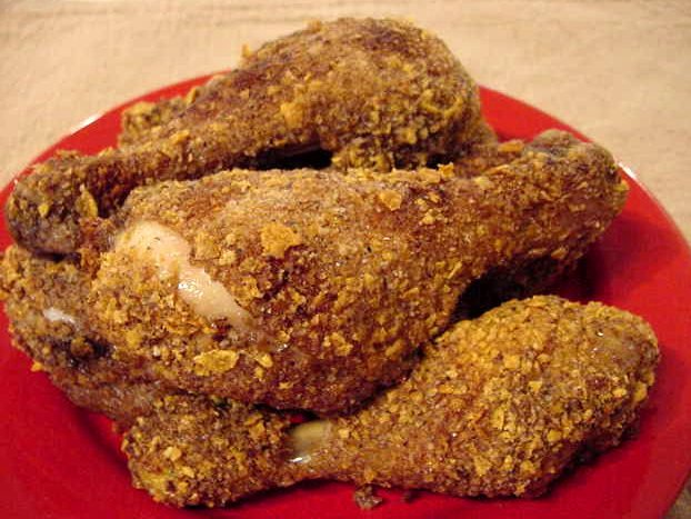 PECAN-CRUSTED CHICKEN DRUMSTICKS