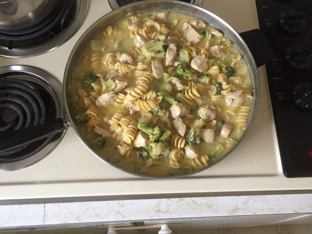 SKILLET ZITI WITH CHICKEN & BROCCOLI