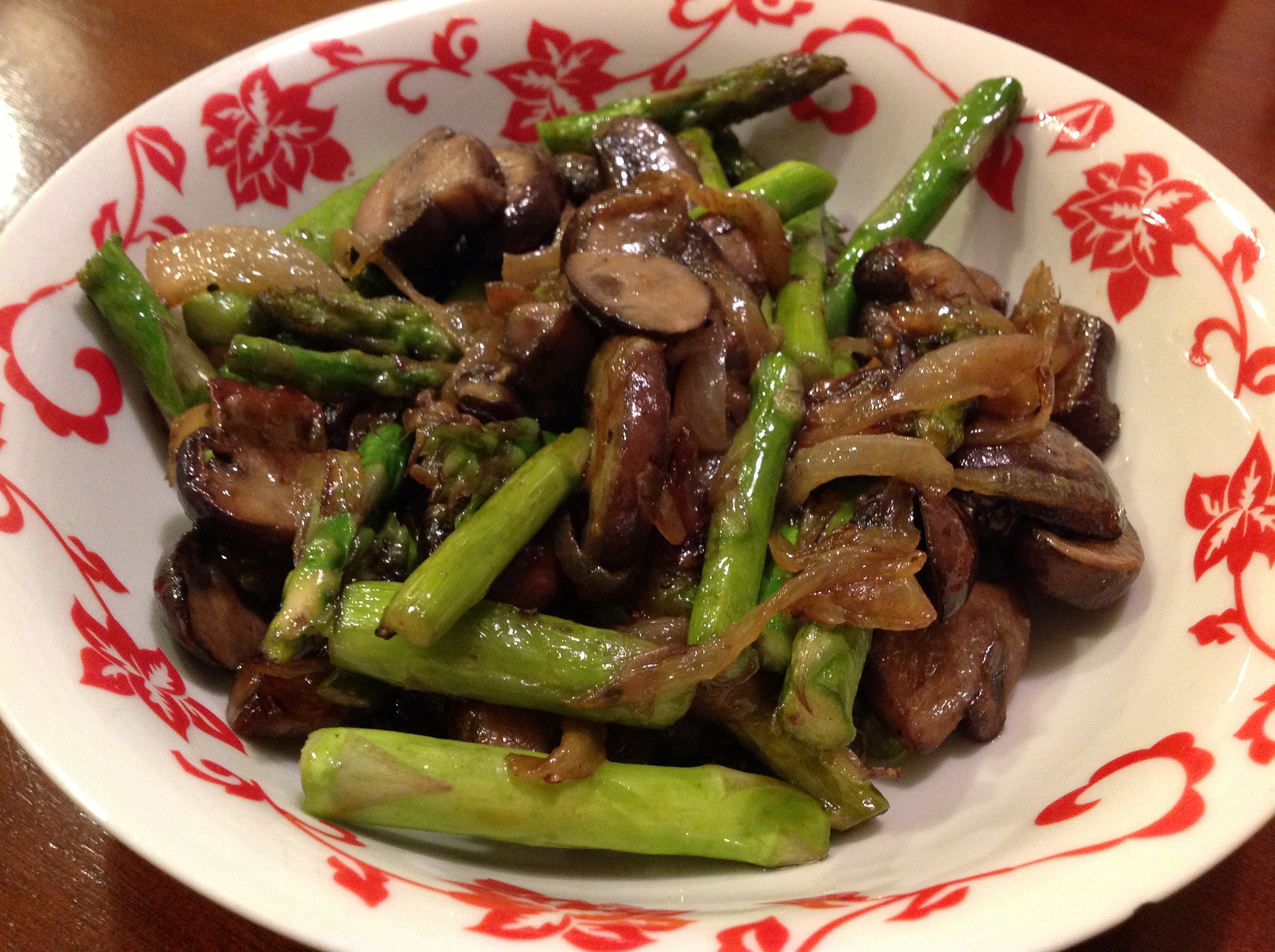 BUTTERY PAN ROASTED MUSHROOMS AND ASPARAGUS