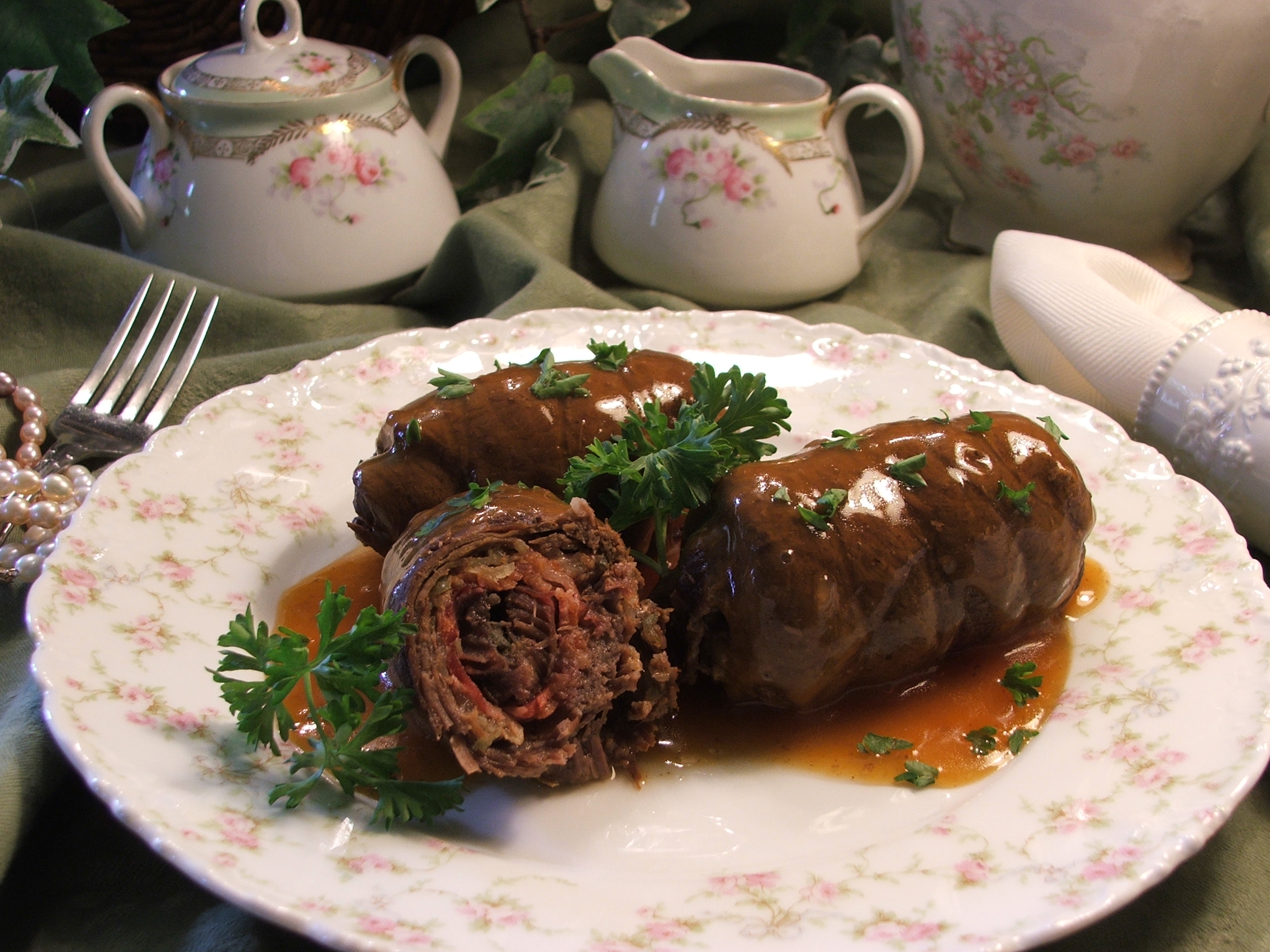 BEEF ROLLS (RINDSROULADEN) BEEF ROLLS (RINDSROULADEN)