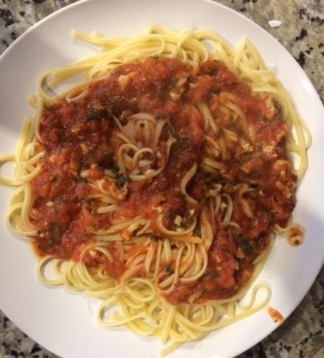 LINGUINE WITH RED CLAM SAUCE