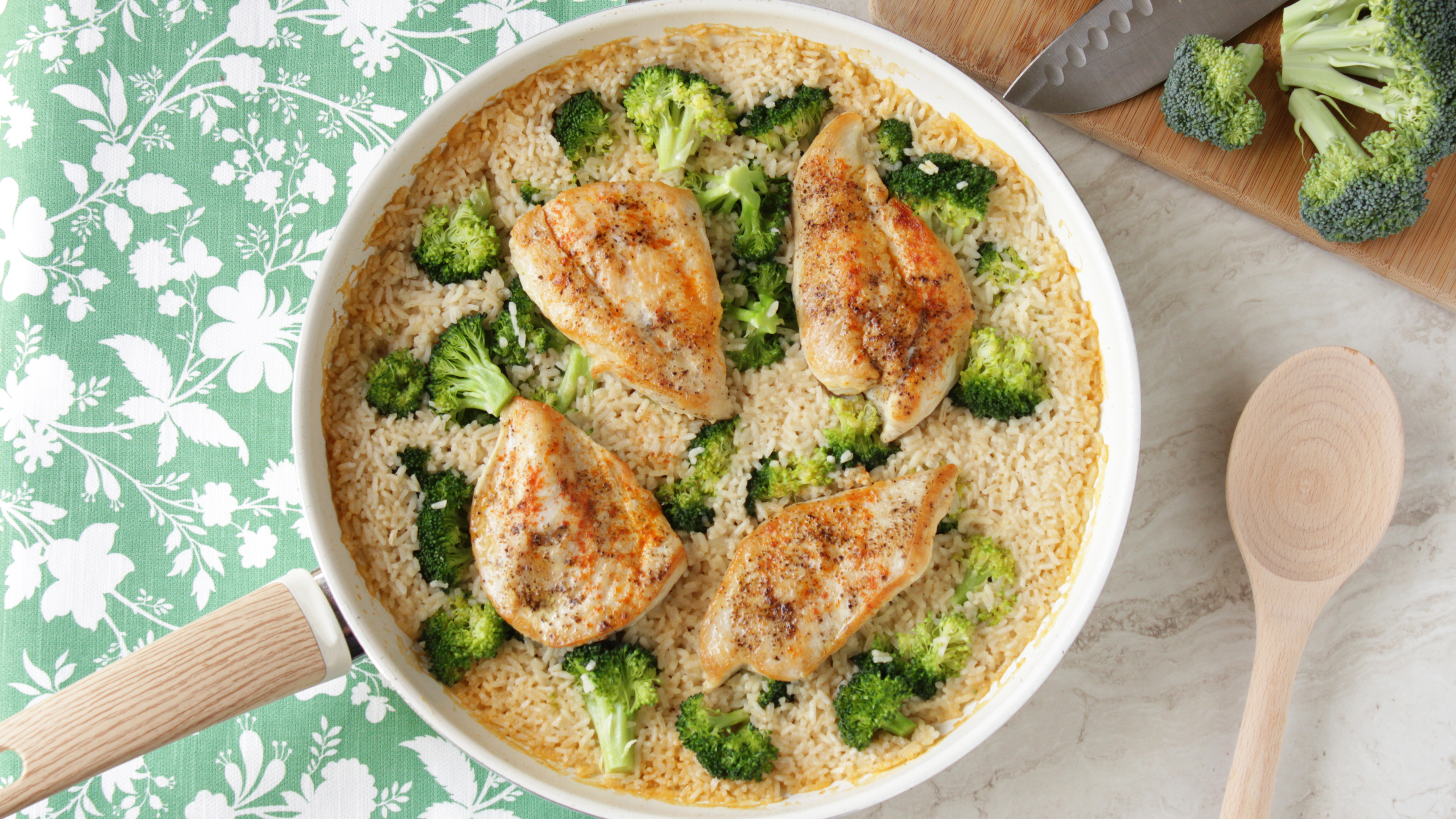 CAMPBELL'S 15-MINUTE CHICKEN, BROCCOLI & RICE DINNER