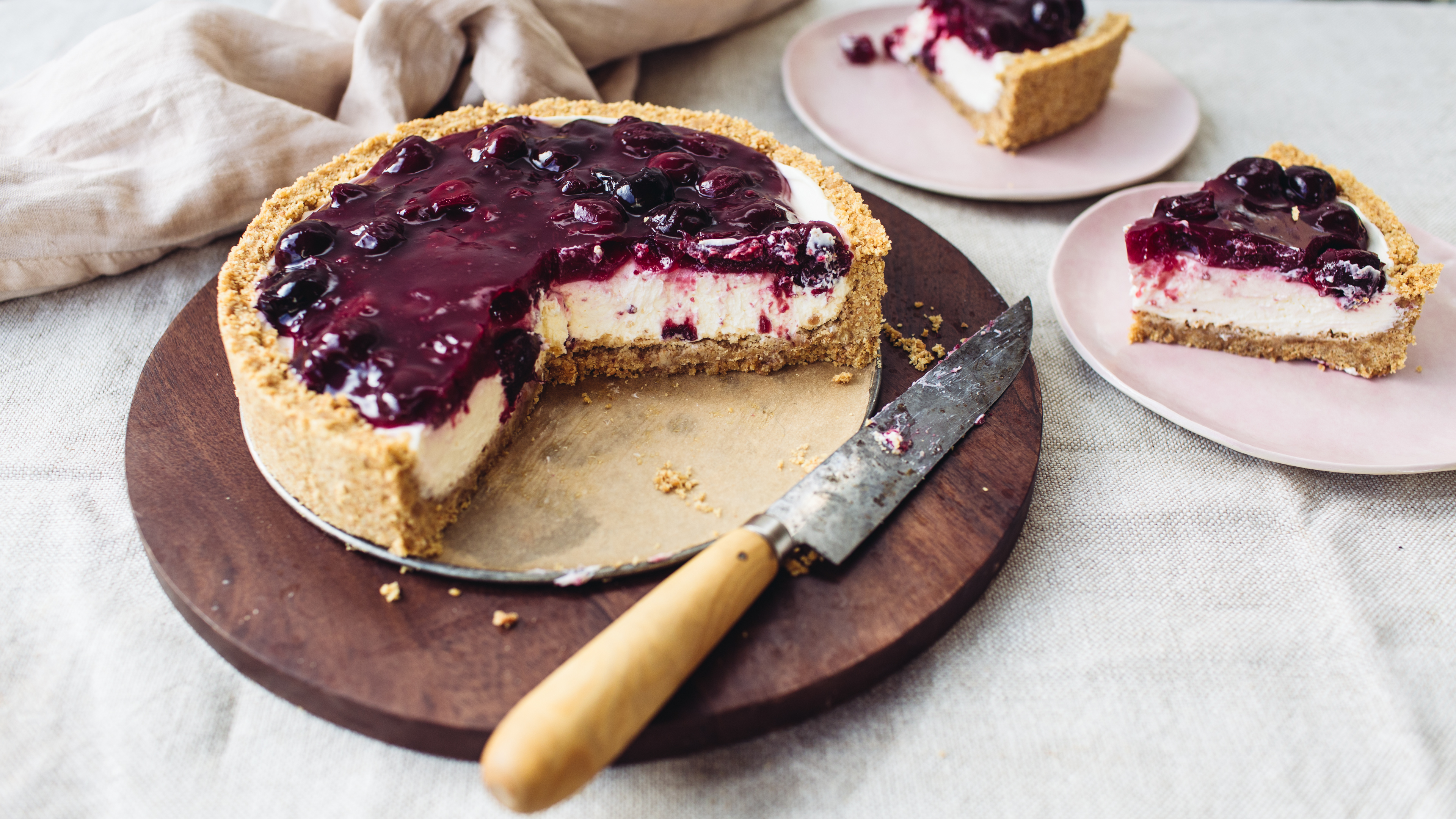 Cherry Cheesecake Pie