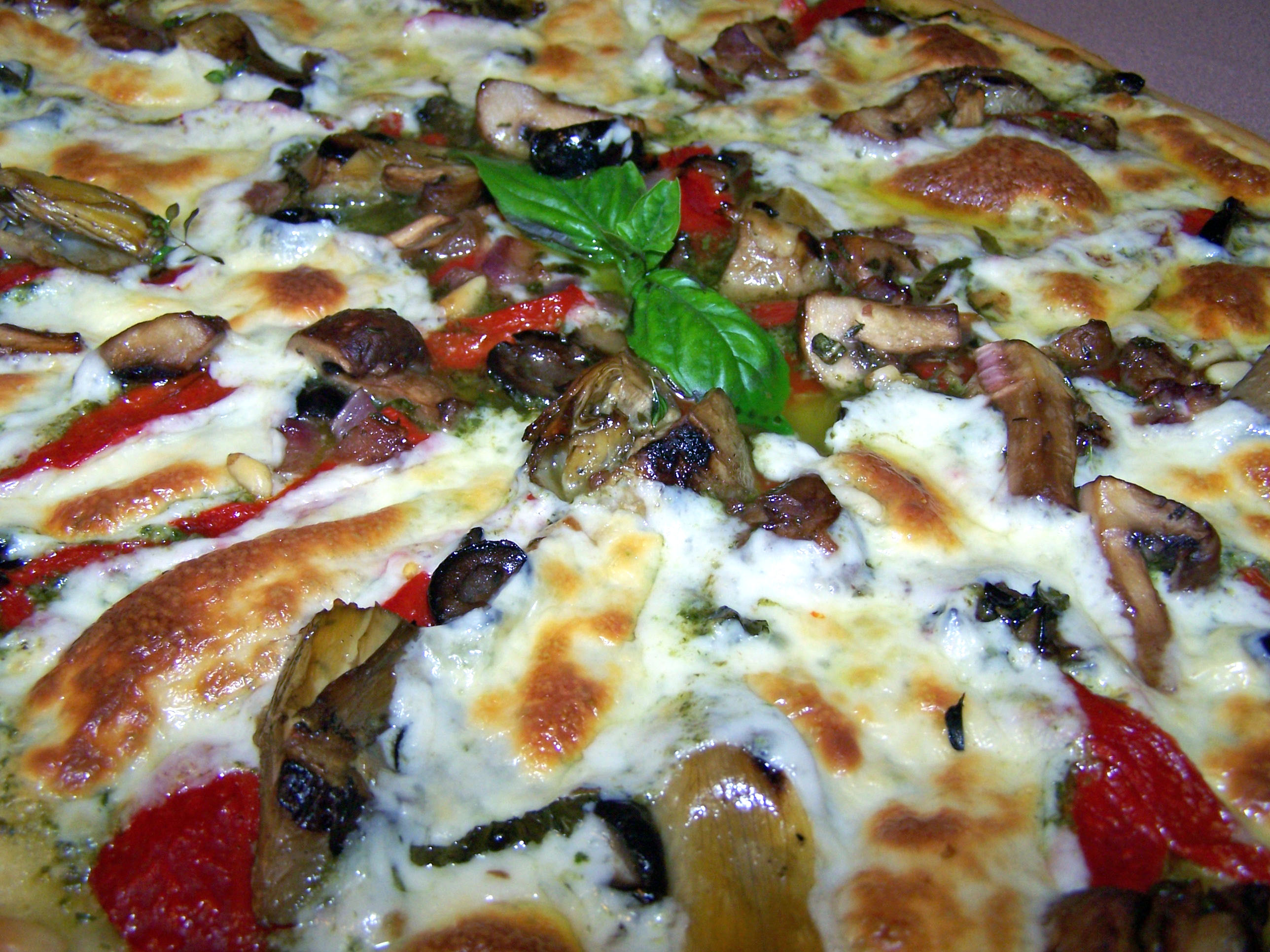 DIVA-LICIOUS PESTO PIZZA