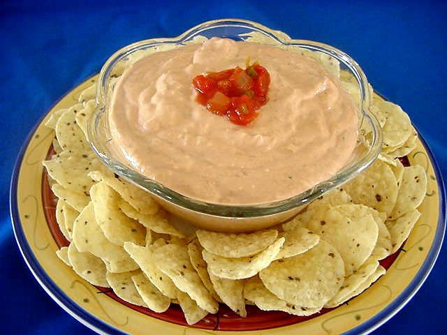 EASY CREAM CHEESE DIP