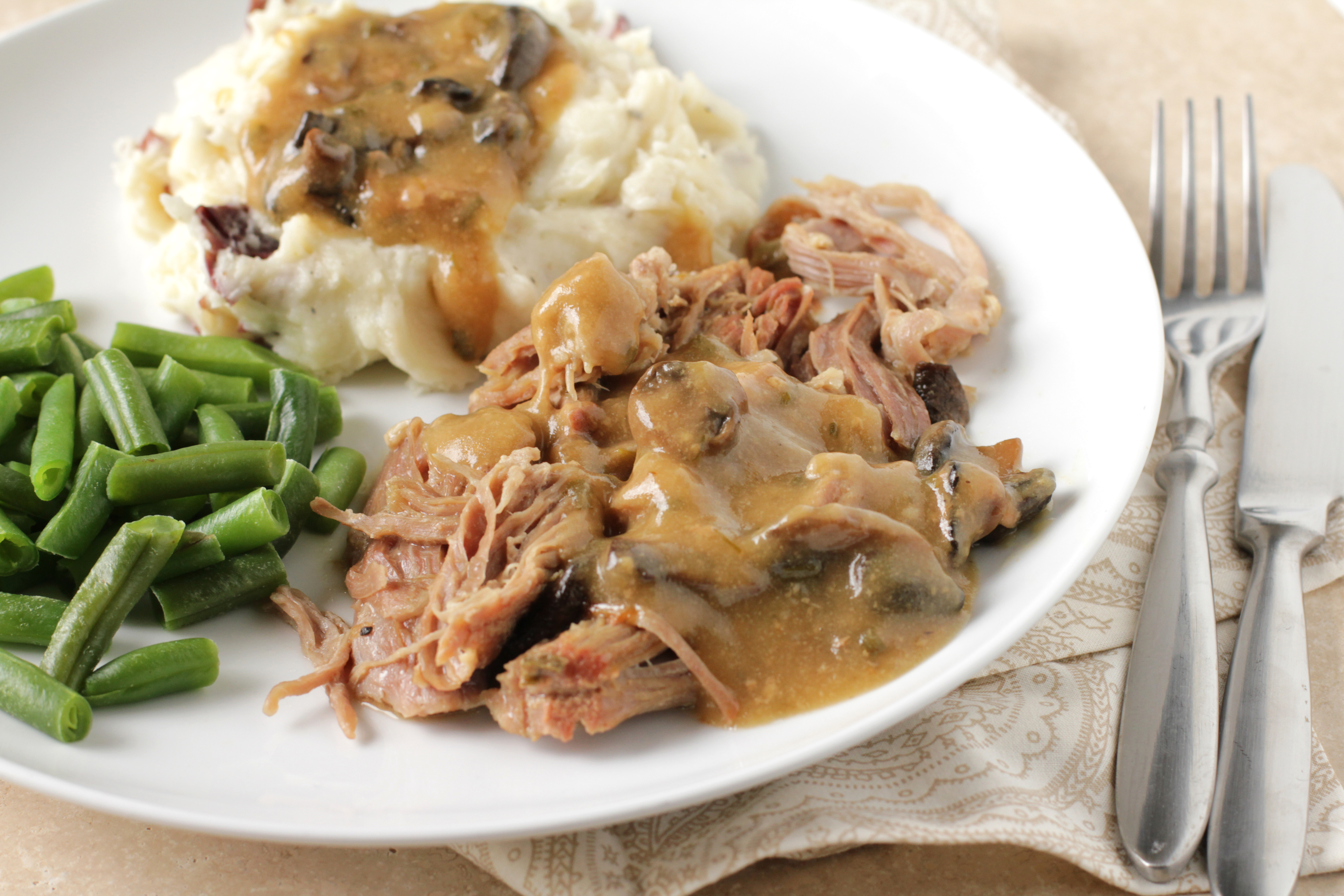 CROCK POT PORK ROAST AND MUSHROOMS