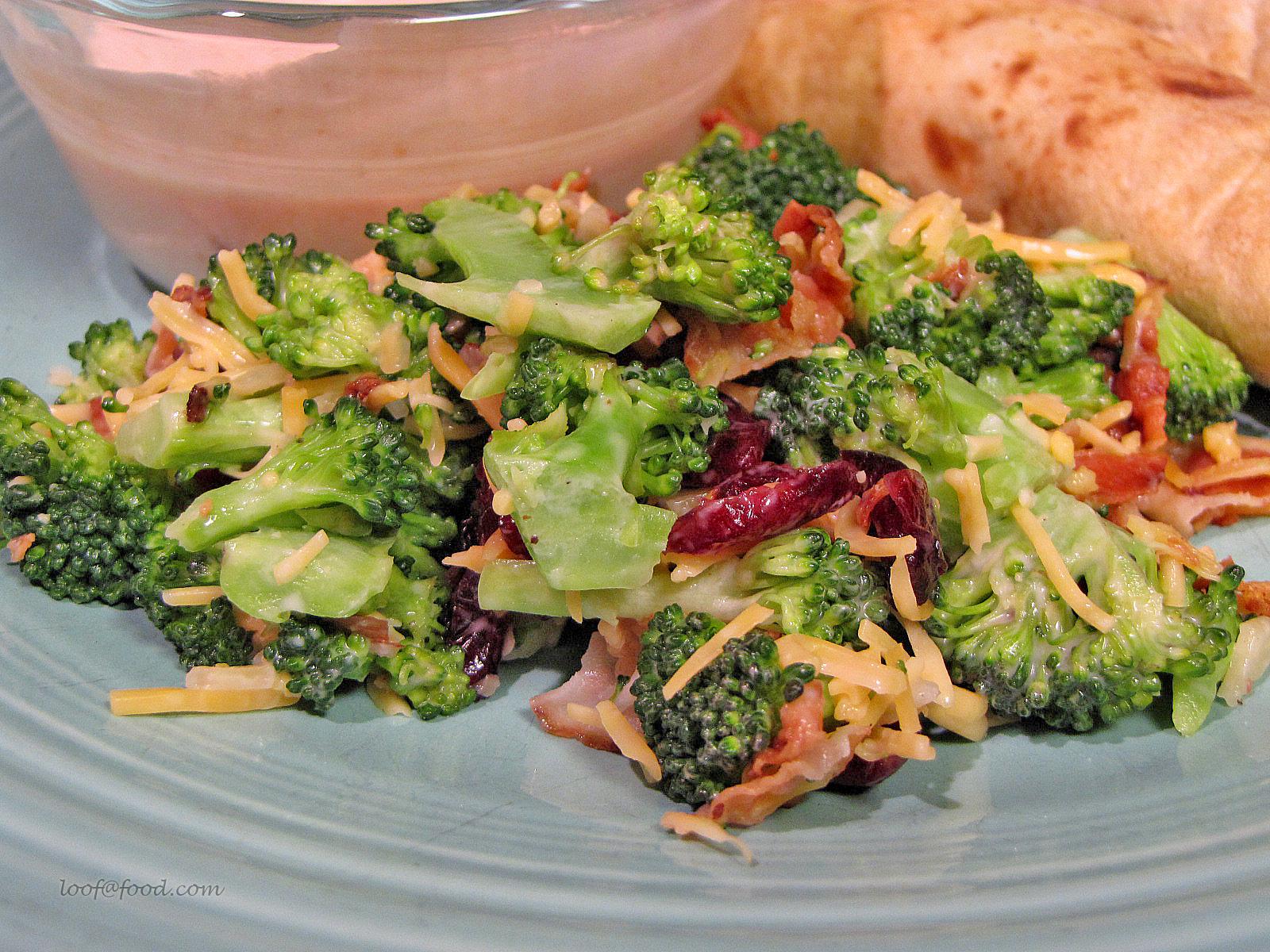 BROCCOLI AND CRANBERRY SALAD