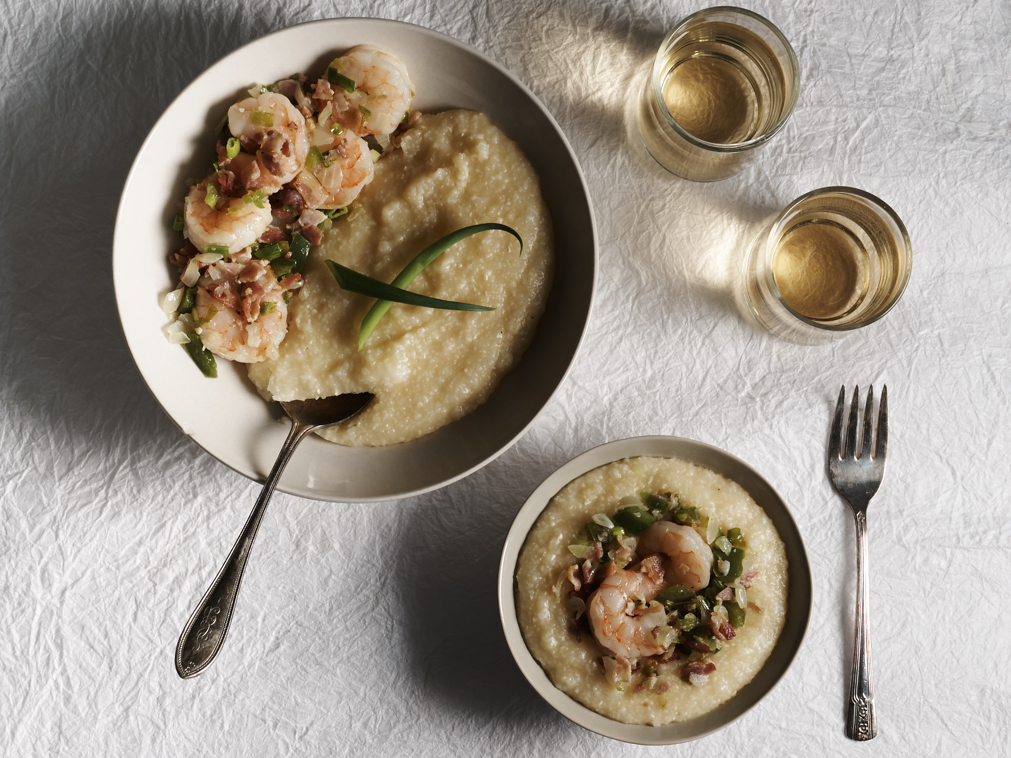 CHARLESTON SHRIMP AND GRITS