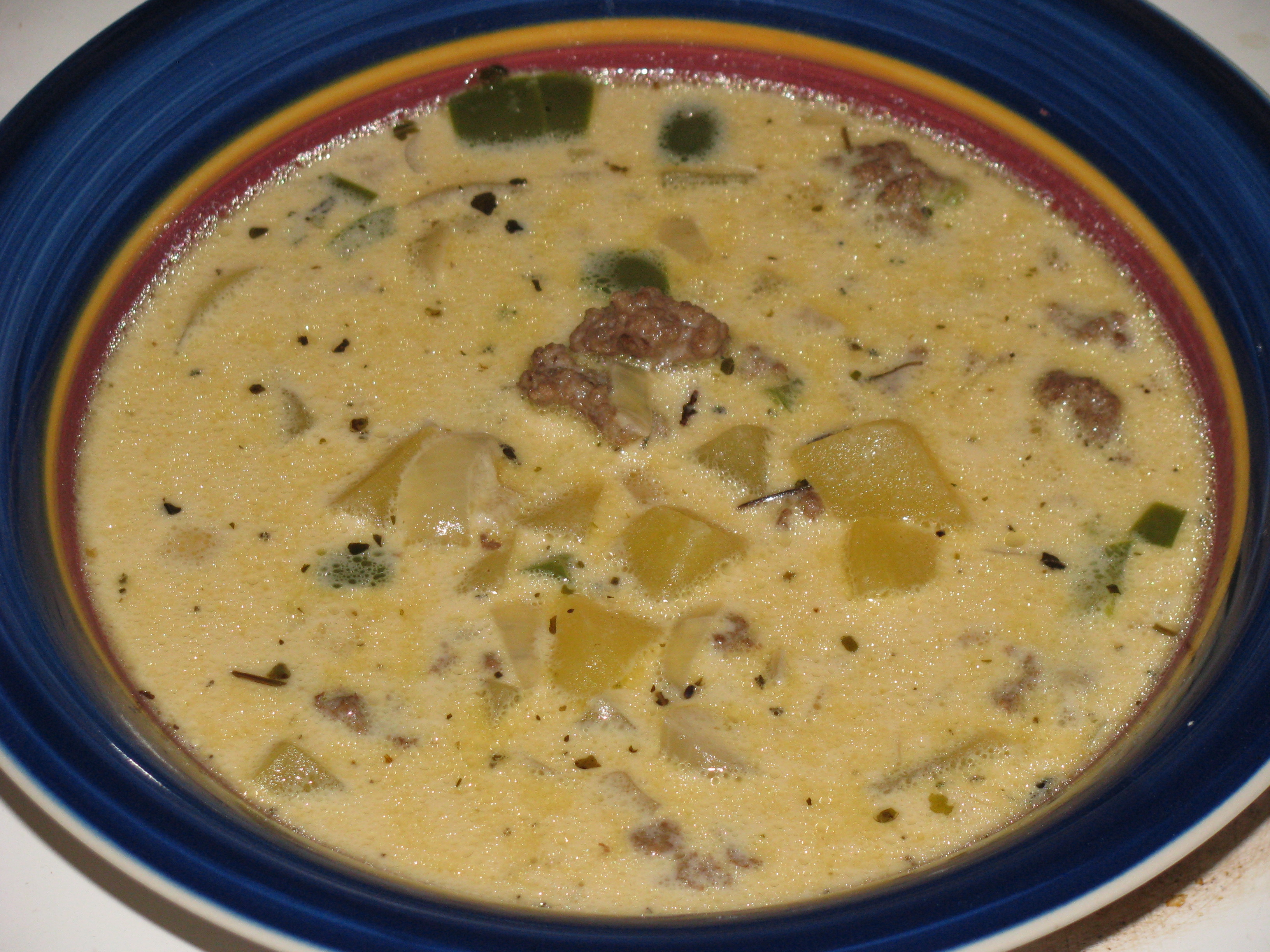 CREAMY CHEESEBURGER POTATO SOUP