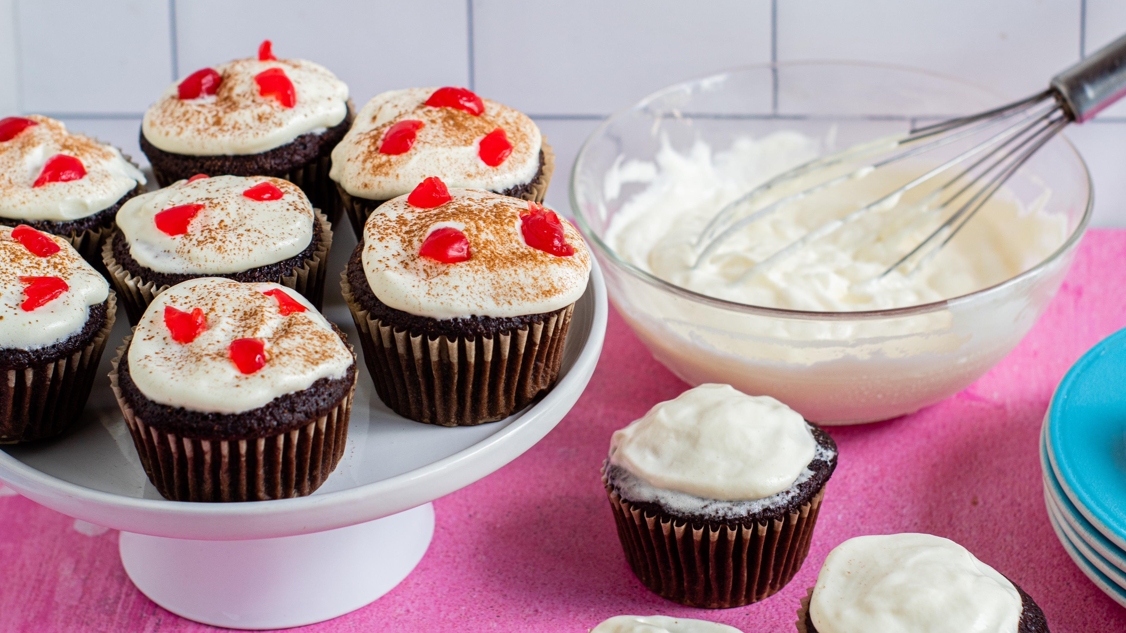 Super Bowl Cabernet Cupcakes