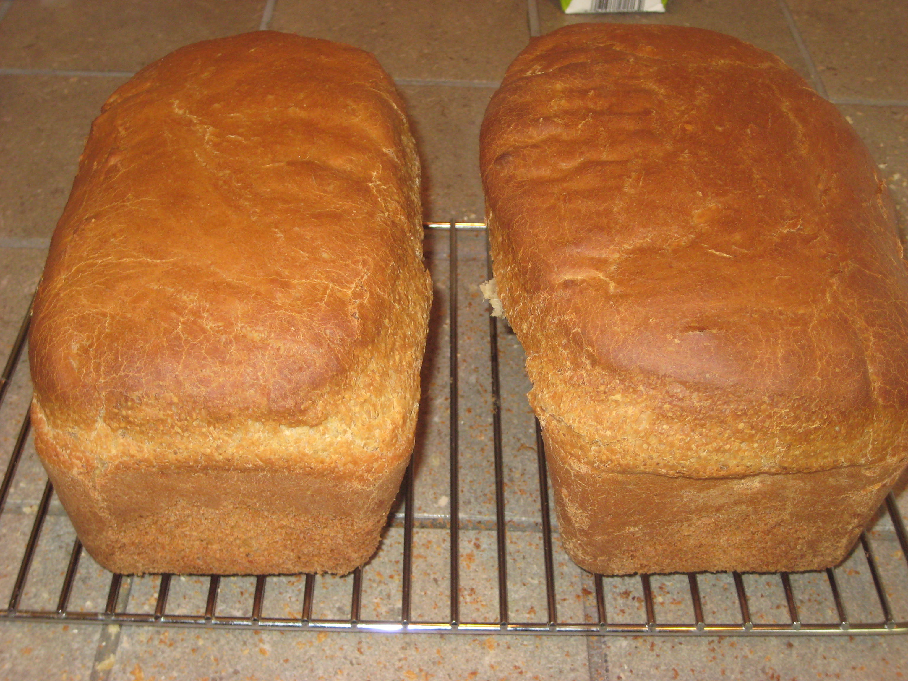 SPELT BREAD