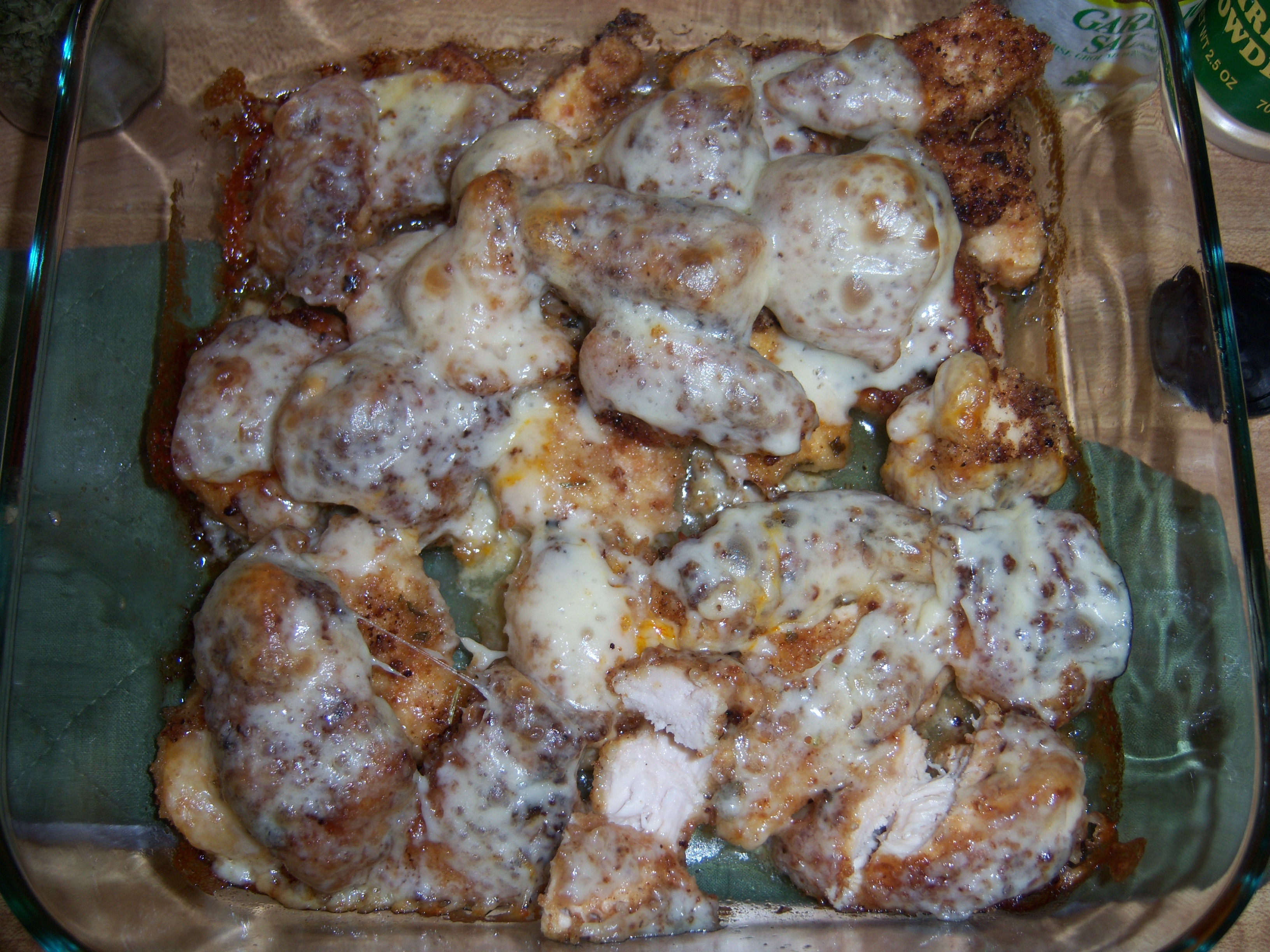 CHICKEN WITH MUENSTER CHEESE