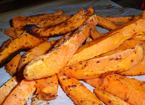 OVEN SWEET POTATO FRIES