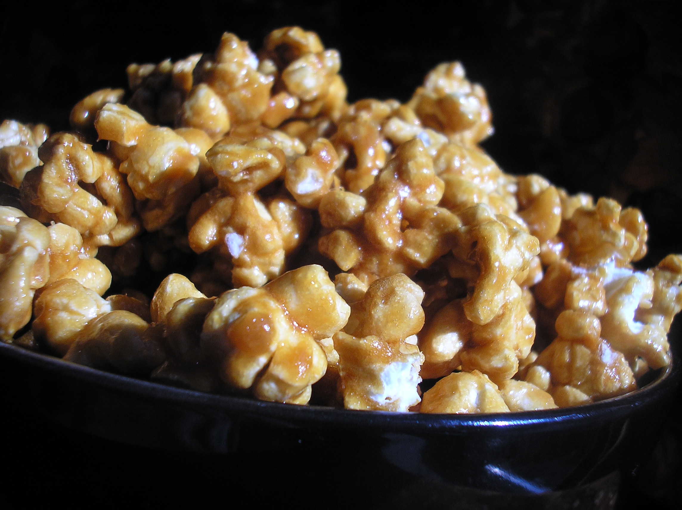 Easy Microwave Caramel Popcorn l A Farmgirl's Dabbles