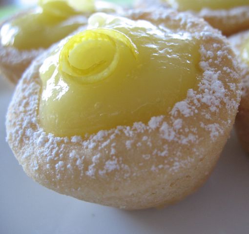 LEMON COOKIE TARTS