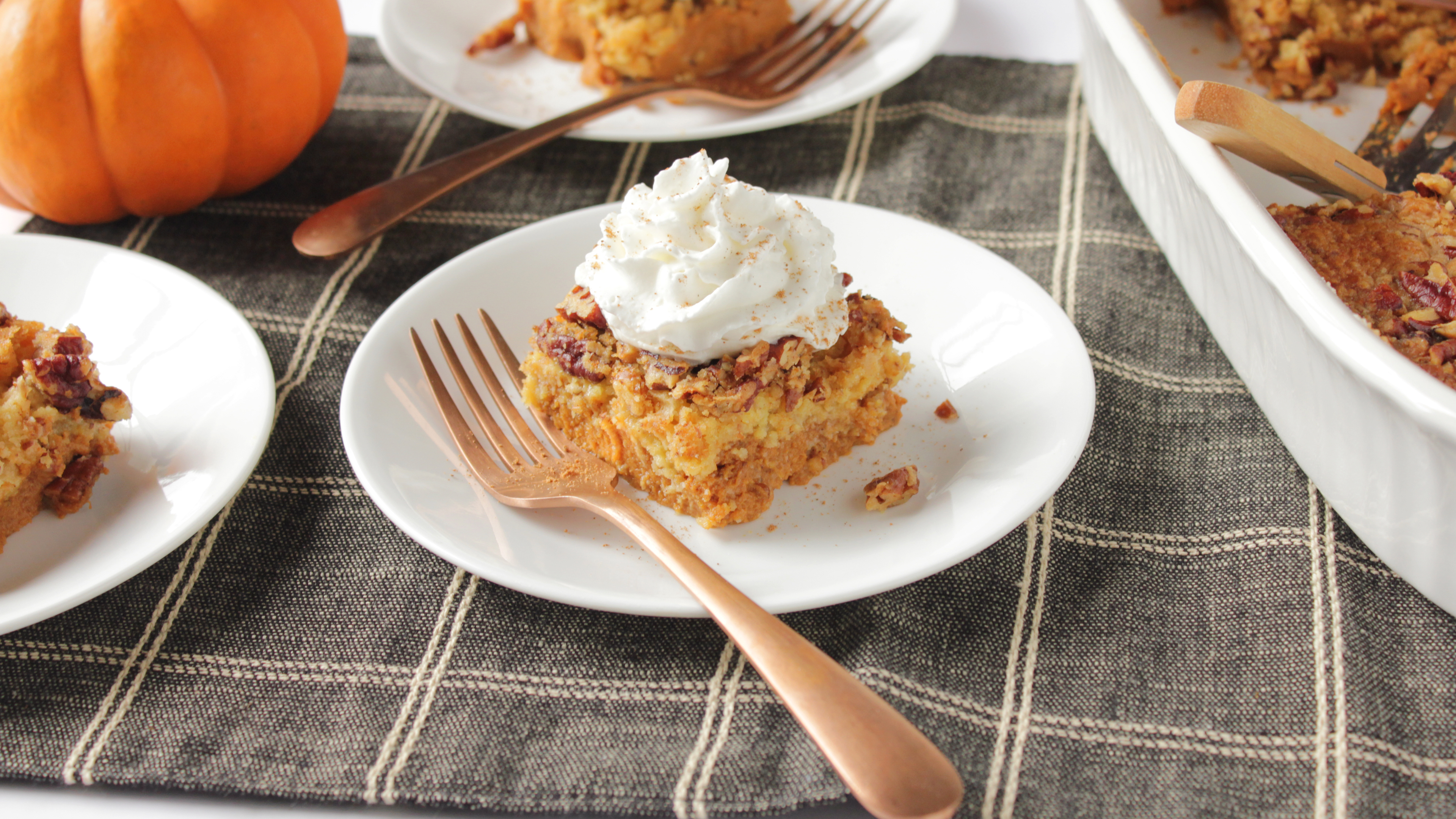 DAWN'S PUMPKIN PECAN DUMP CAKE