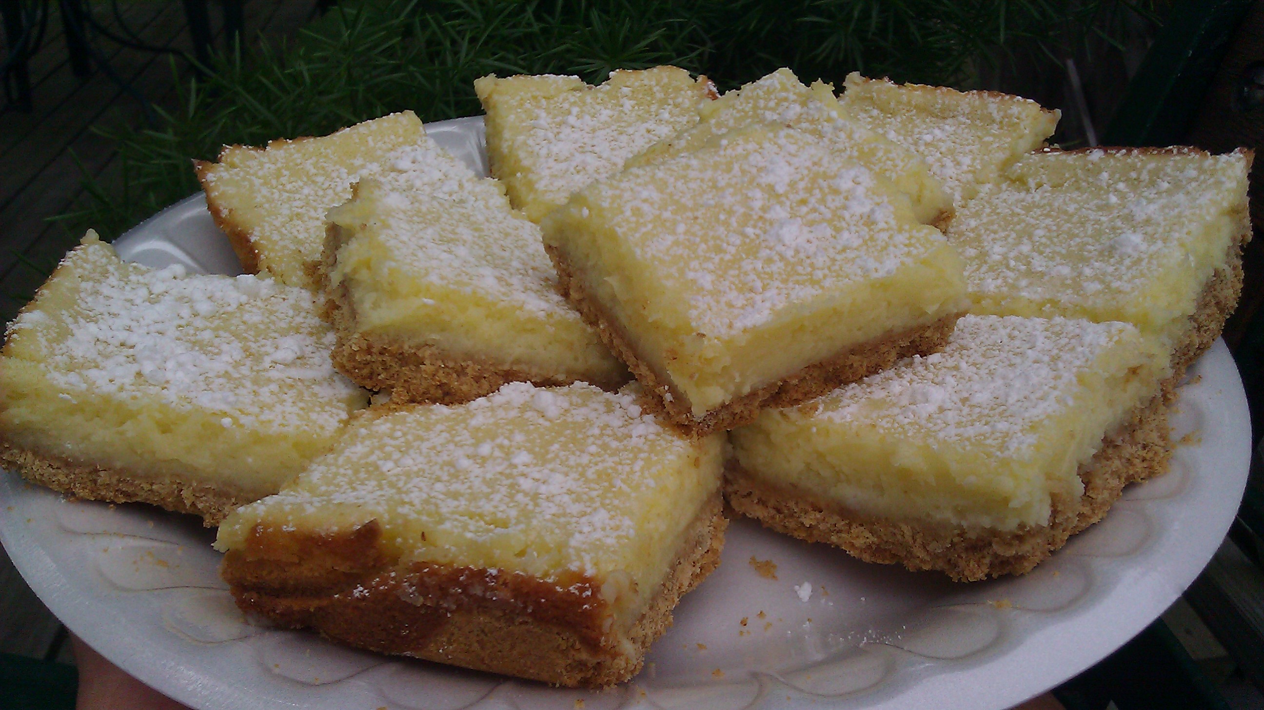 CREAMY LEMON SQUARES