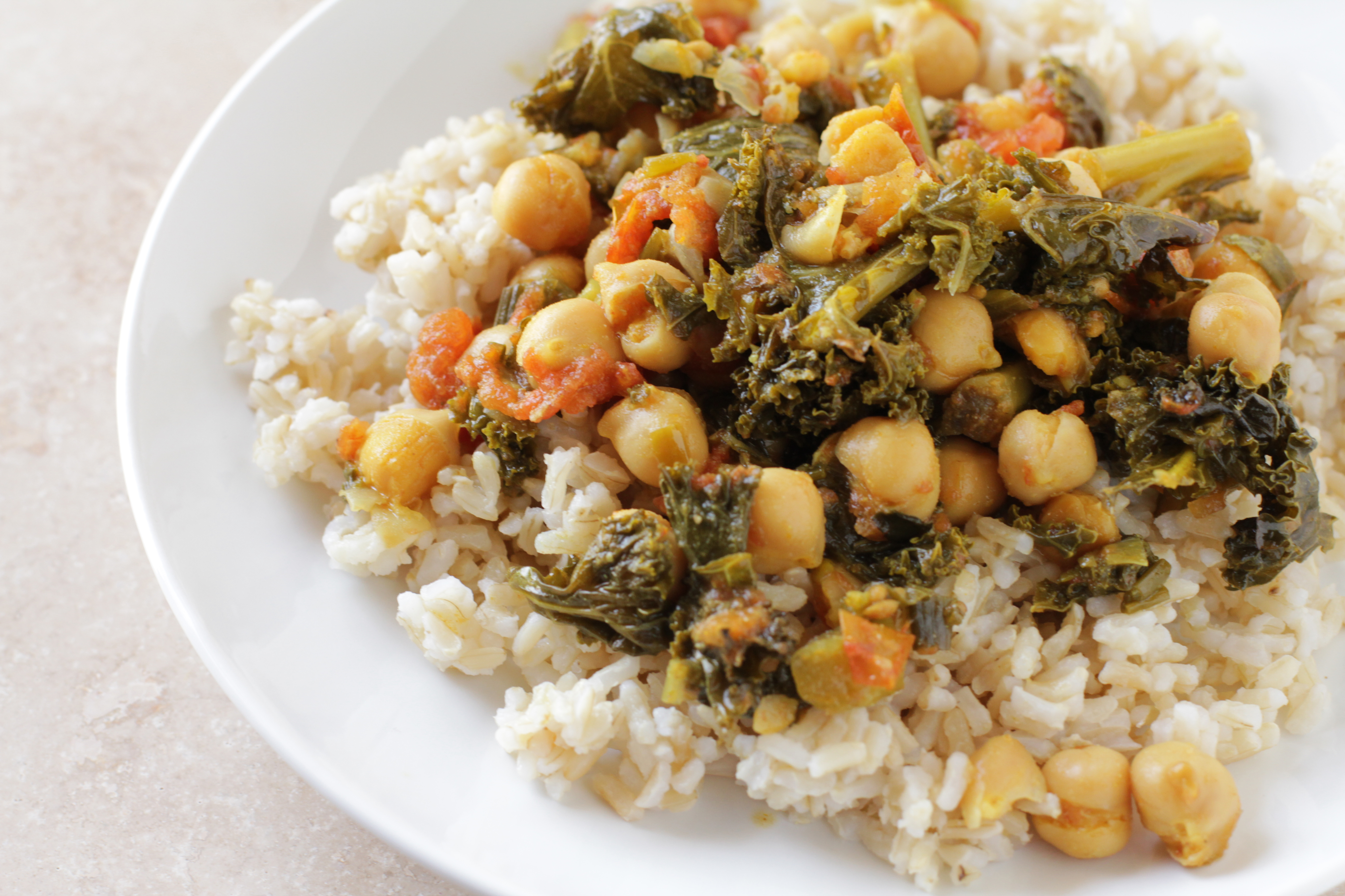 CURRIED CHICKPEAS & KALE