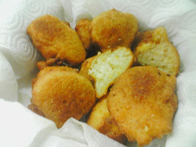 Green Onion Hush Puppies - Paula Deen Magazine