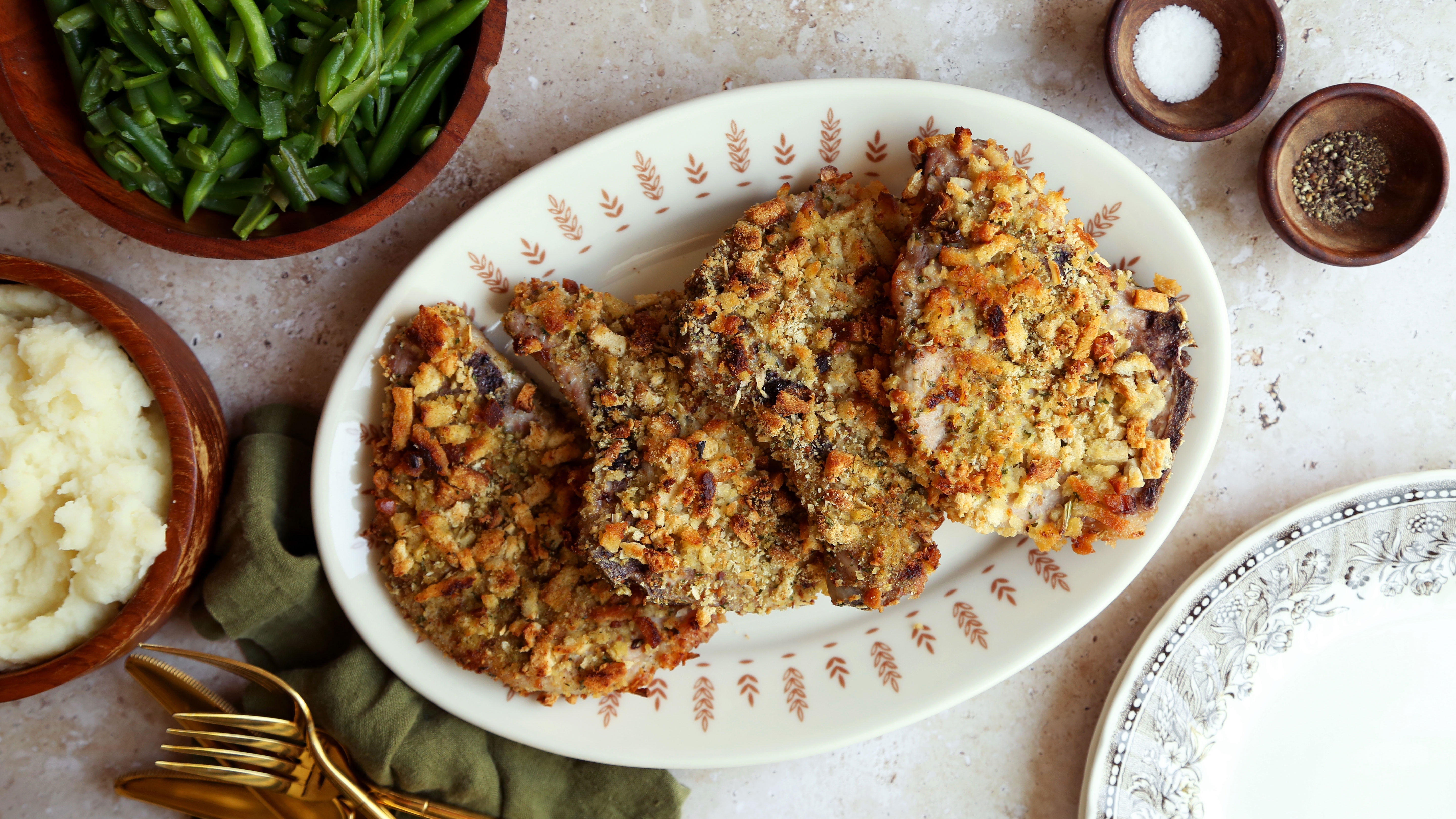 Perfectly Seasoned Fried Pork Chops - Razzle Dazzle Life