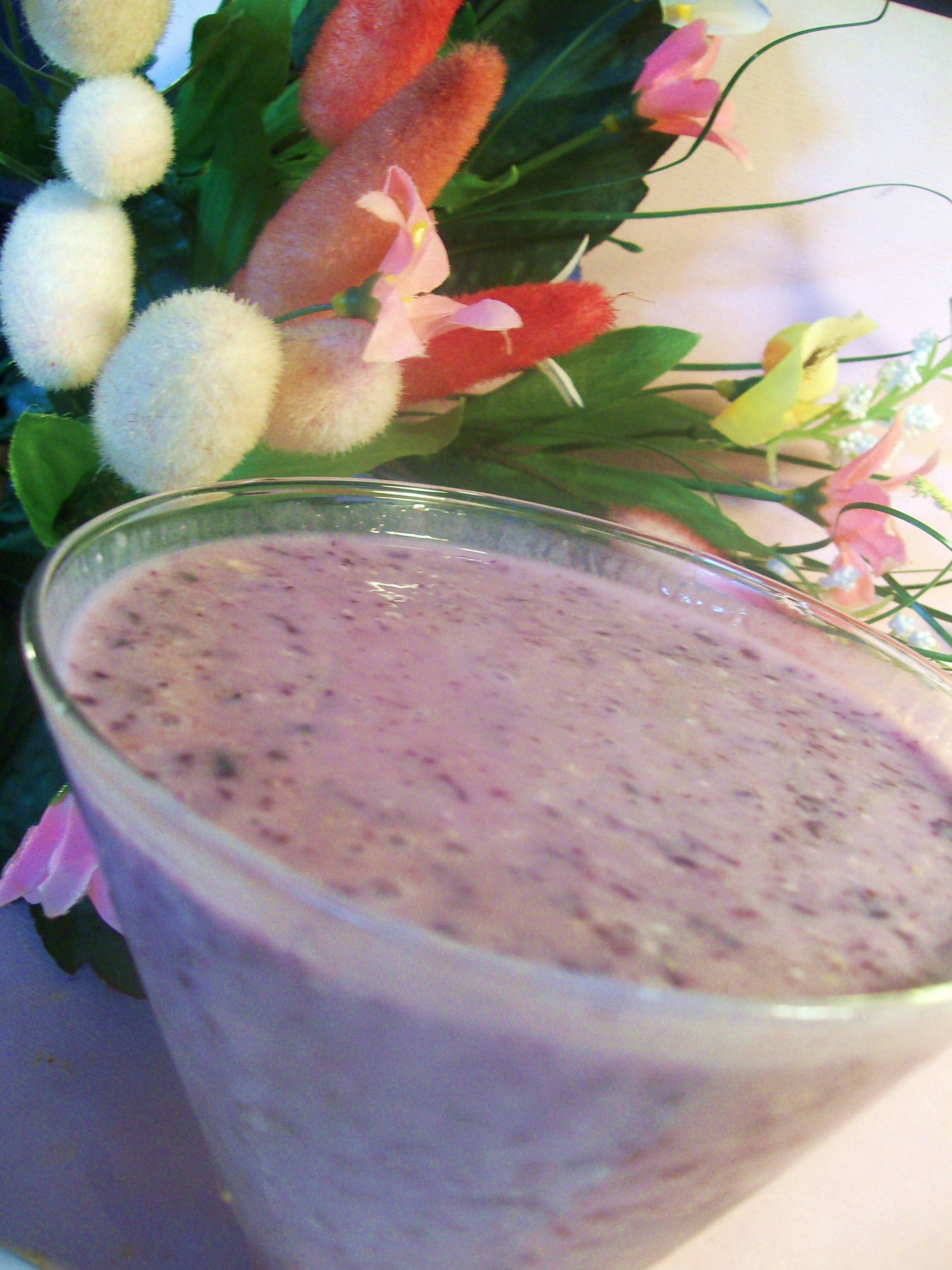 BLUEBERRY BANANA SMOOTHIE