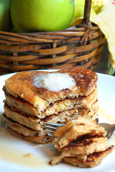 ▓ Easy APPLE-PECAN PANCAKES