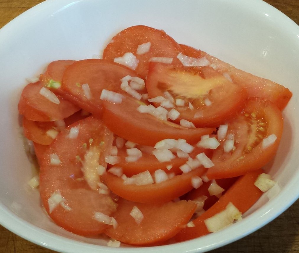 ASIAN TOMATO SALAD