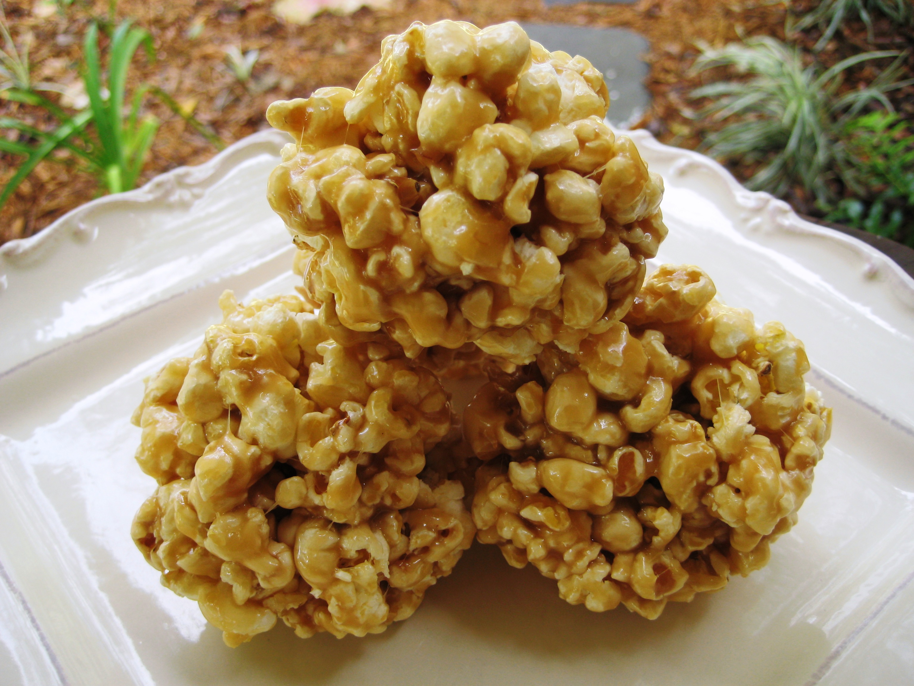 CARAMEL POPCORN BALLS