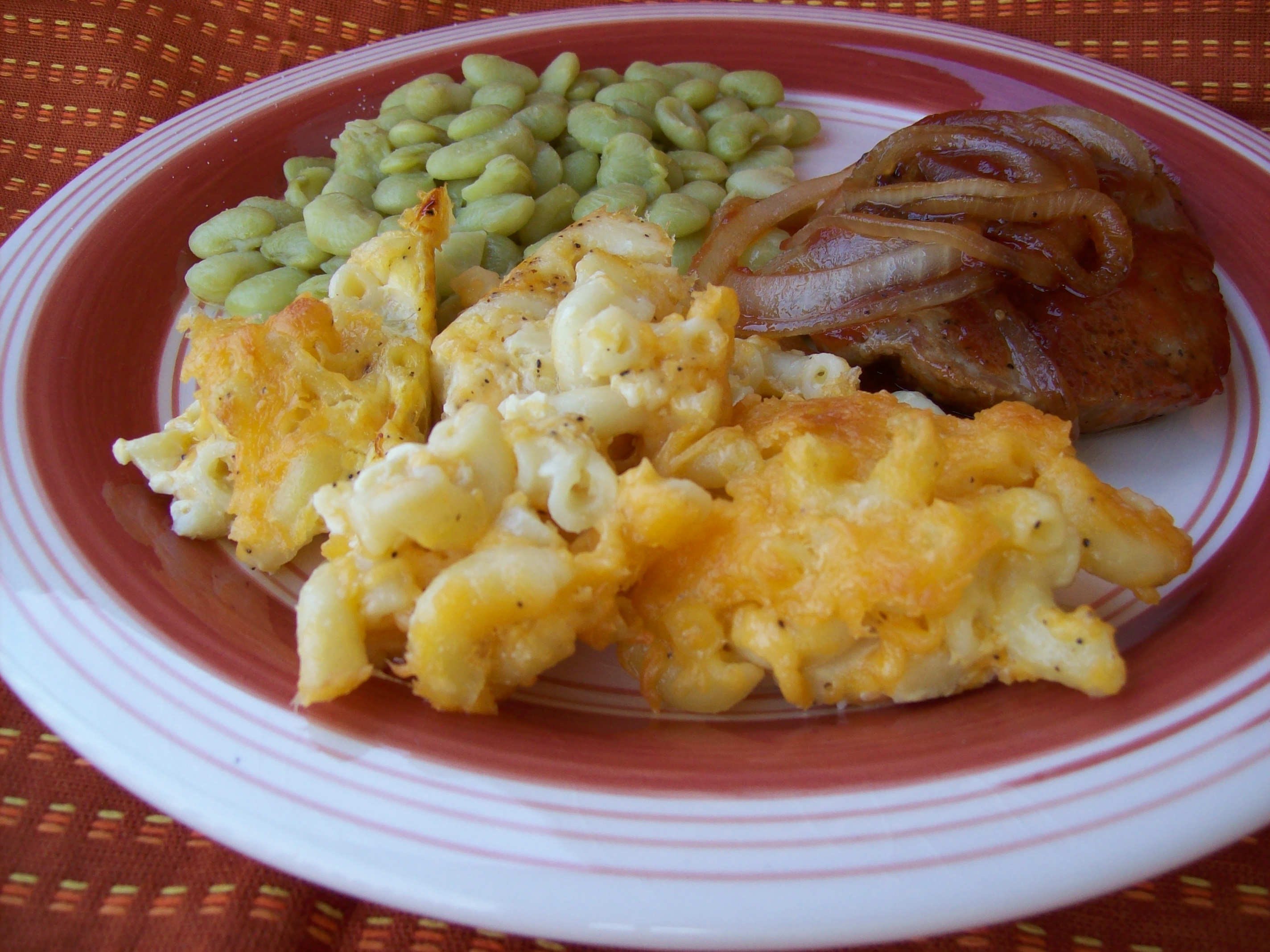 CUSTARD-STYLE MACARONI AND CHEESE