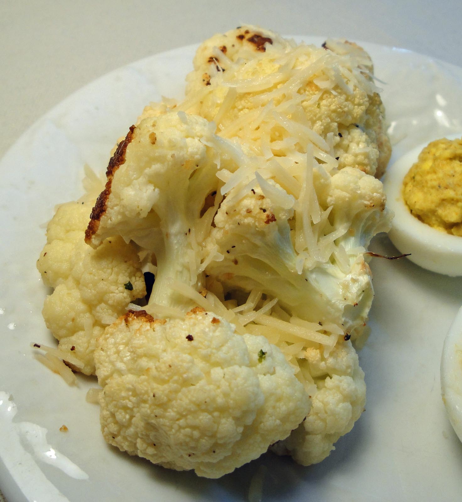 ROASTED CAULIFLOWER WITH PARMESAN CHEESE