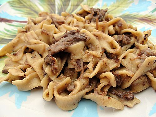 BEEF AND NOODLES