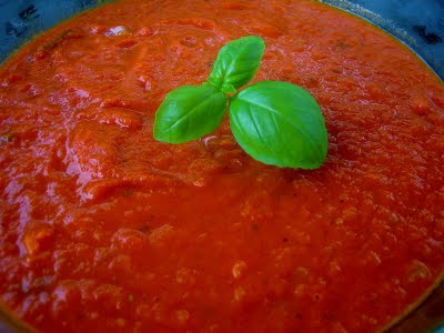 MY SUPER SIMPLE SPAGHETTI SAUCE