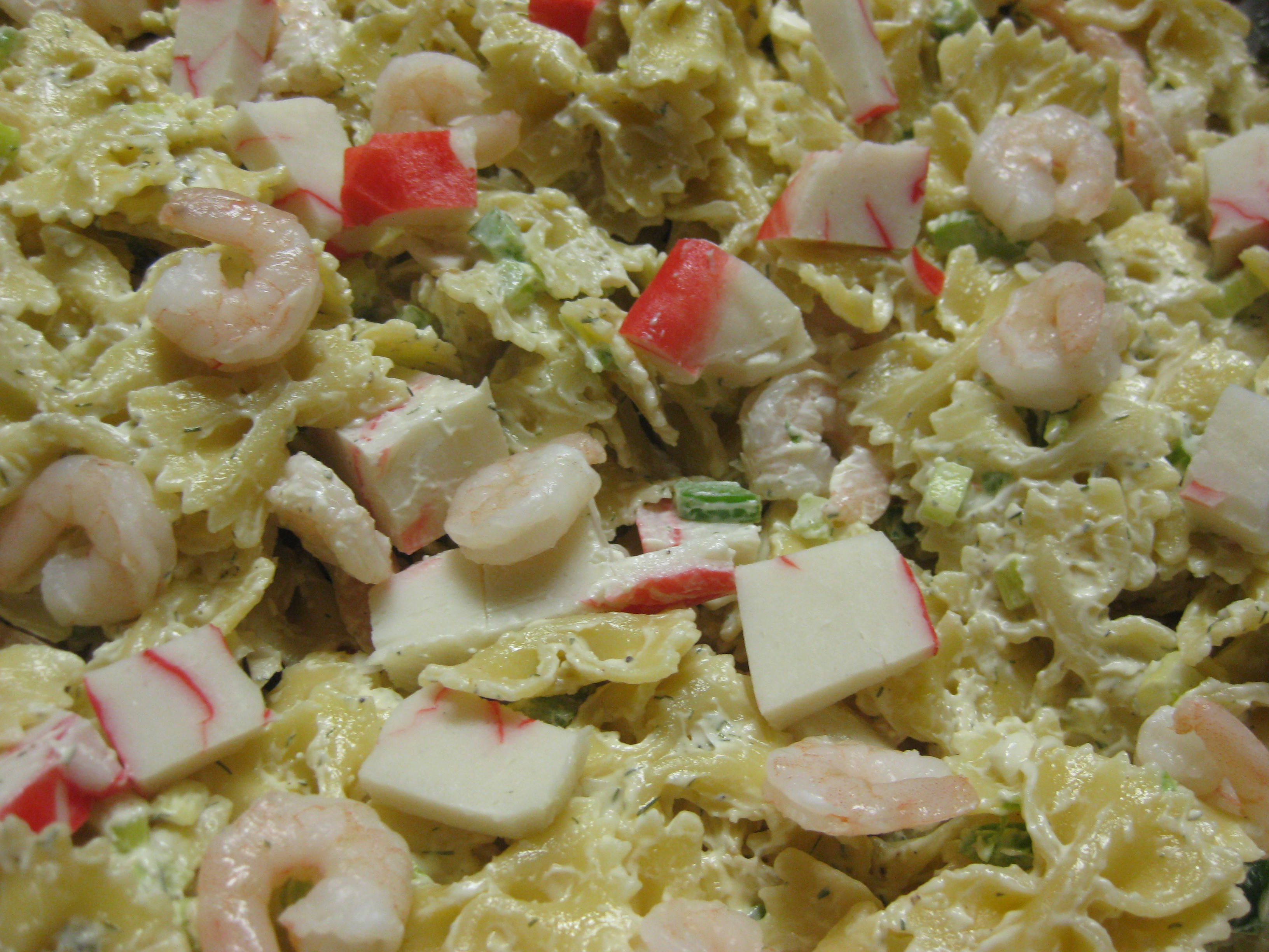 BOW TIE SEAFOOD SALAD