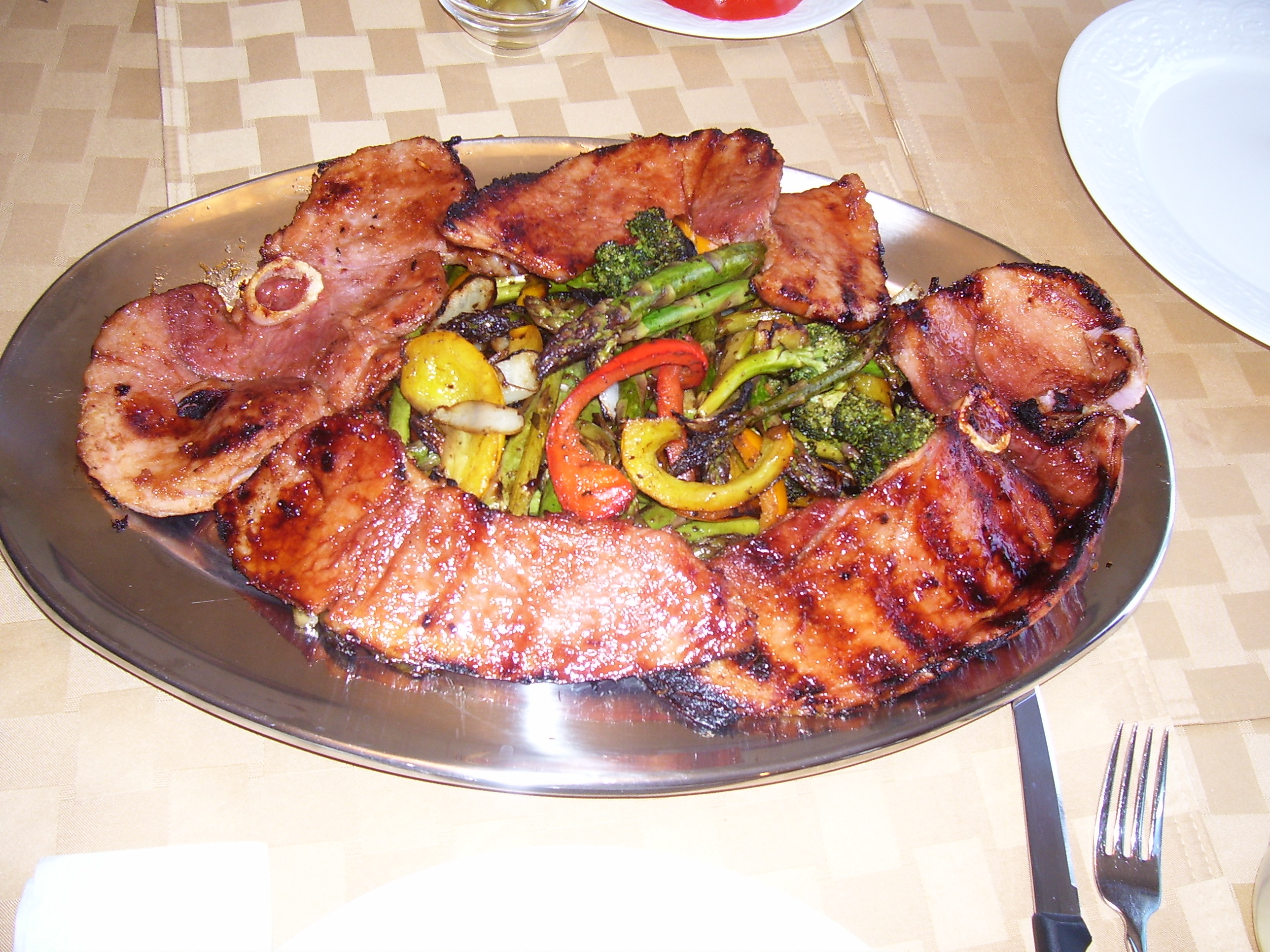 GRILLED HAM WITH GLAZE